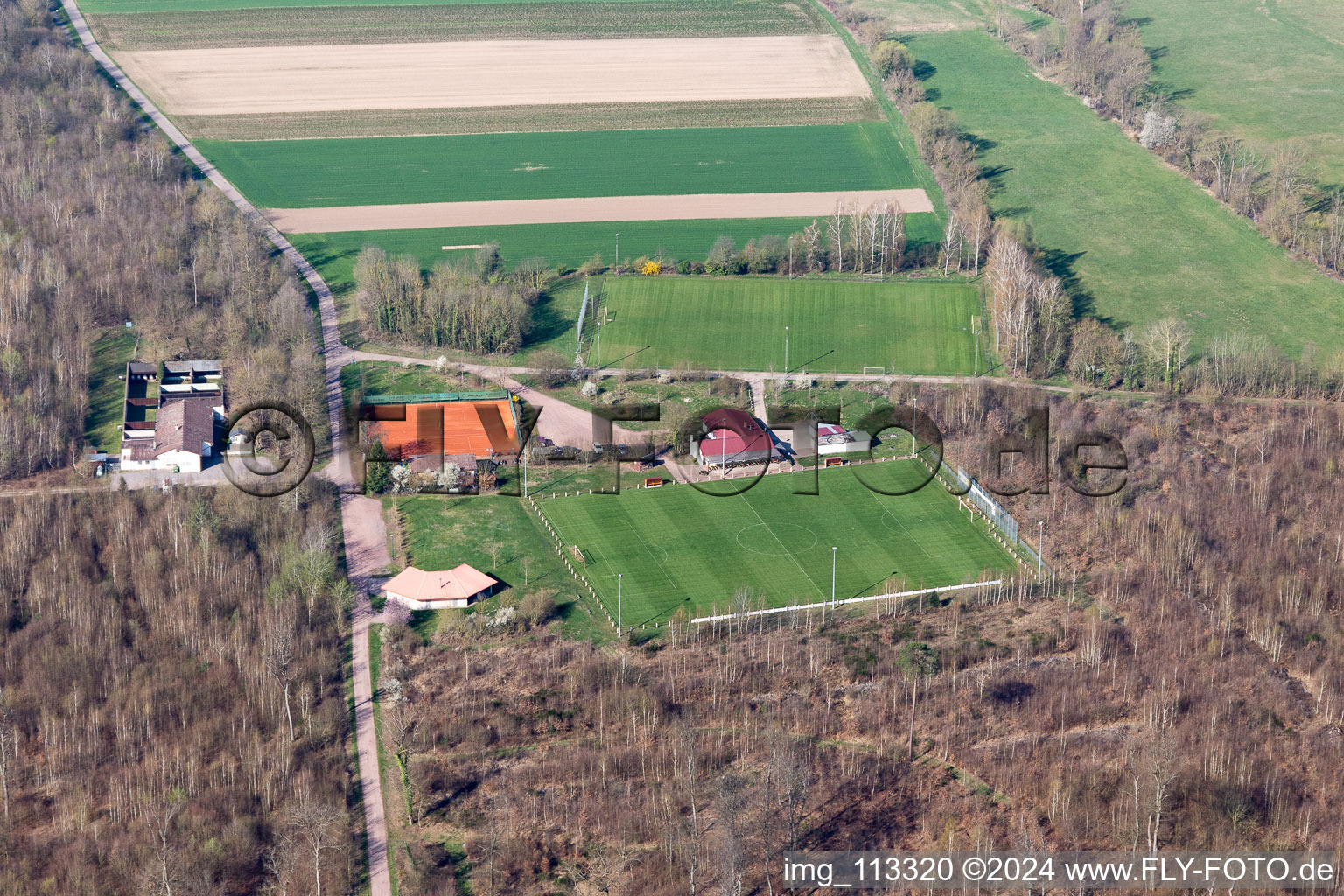 Vue aérienne de Base de loisirs à Steinweiler dans le département Rhénanie-Palatinat, Allemagne