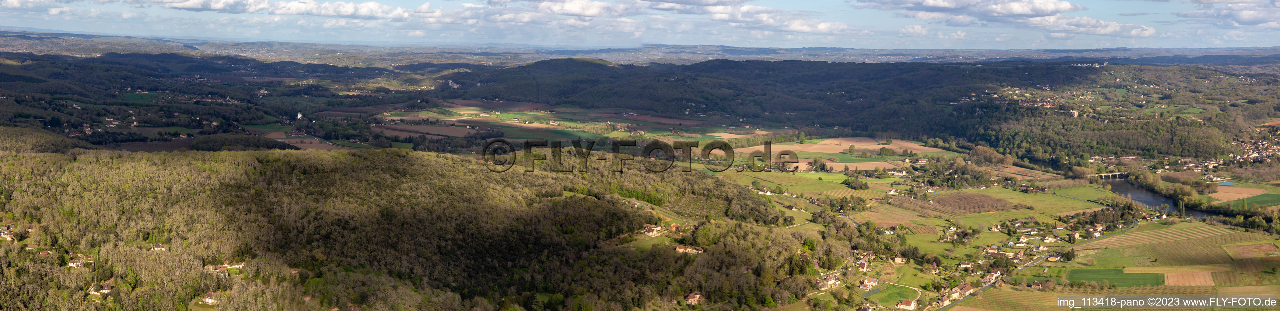 Vue aérienne de Panorama du Périgord à La Roque-Gageac dans le département Dordogne, France