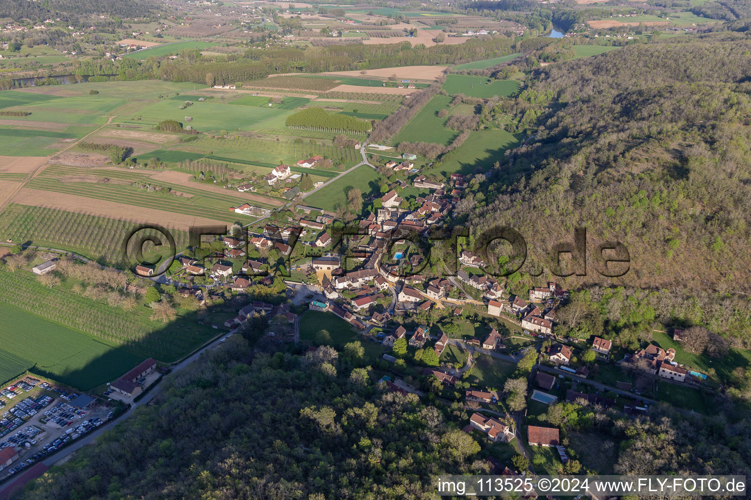Vue aérienne de Allas-les-Mines dans le département Dordogne, France