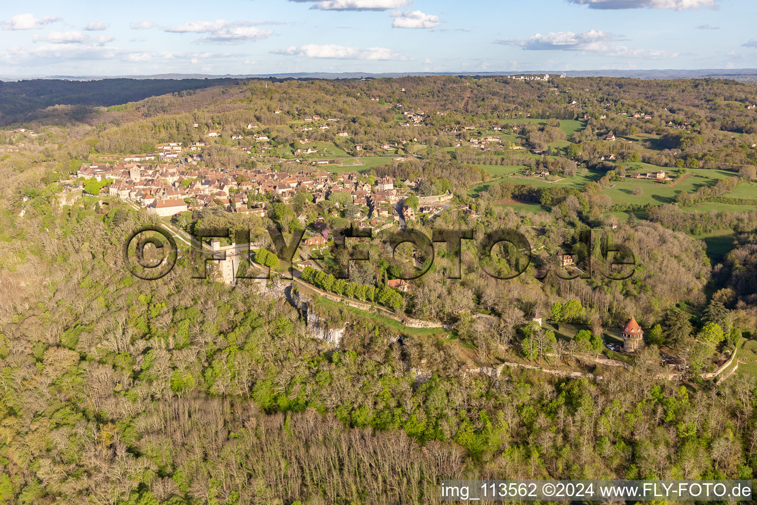 Citadelle à Domme dans le département Dordogne, France d'en haut