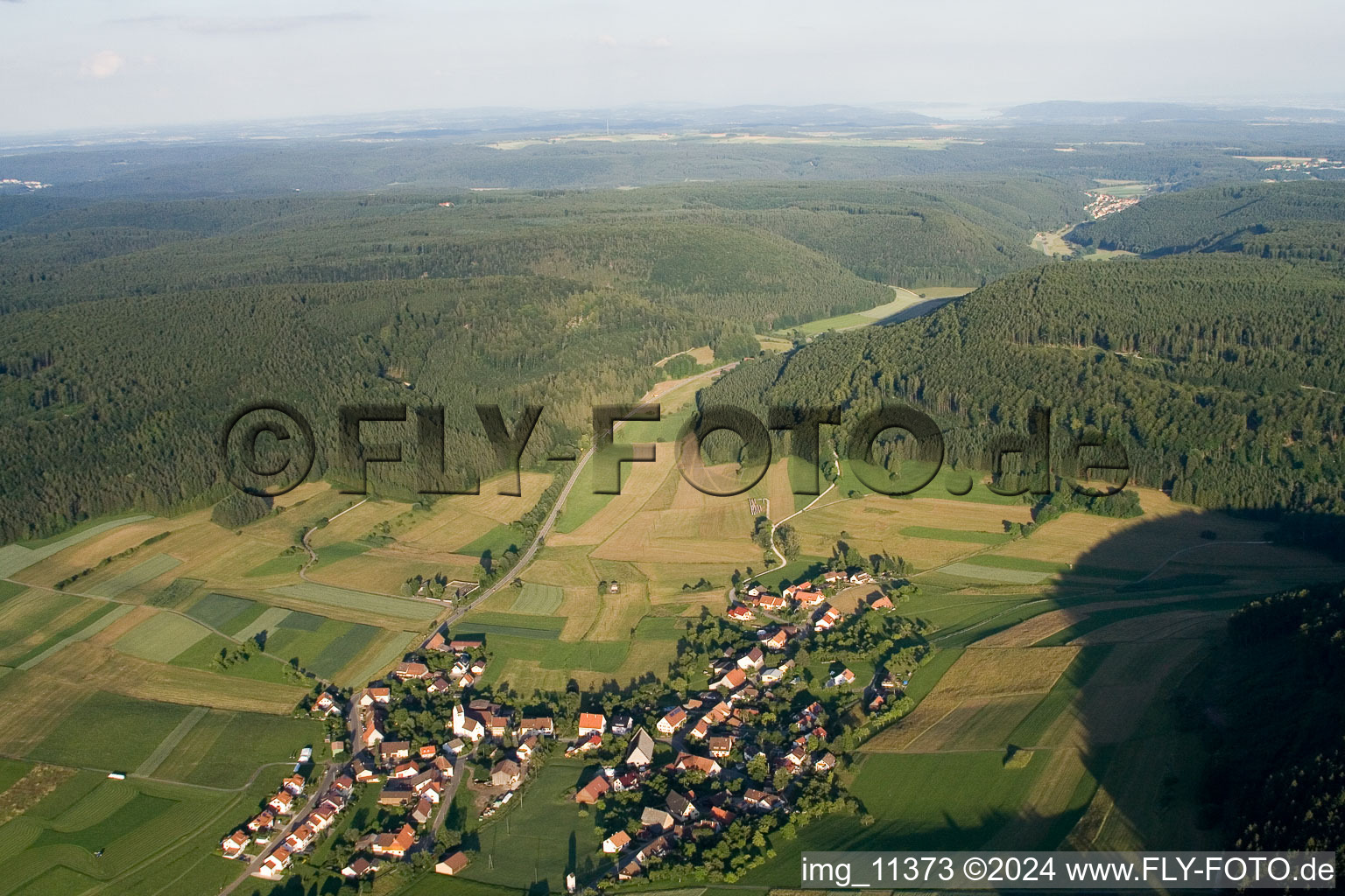 Vue aérienne de Du nord-ouest à le quartier Ippingen in Immendingen dans le département Bade-Wurtemberg, Allemagne