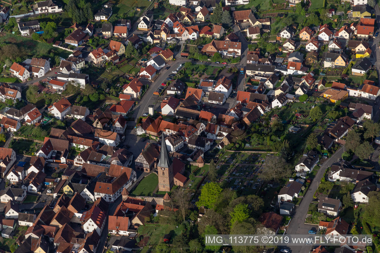 Vue oblique de Dörrenbach dans le département Rhénanie-Palatinat, Allemagne