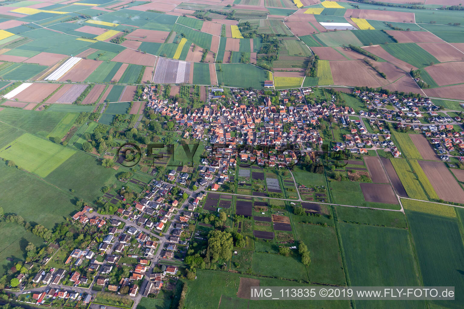 Kapsweyer dans le département Rhénanie-Palatinat, Allemagne vue du ciel