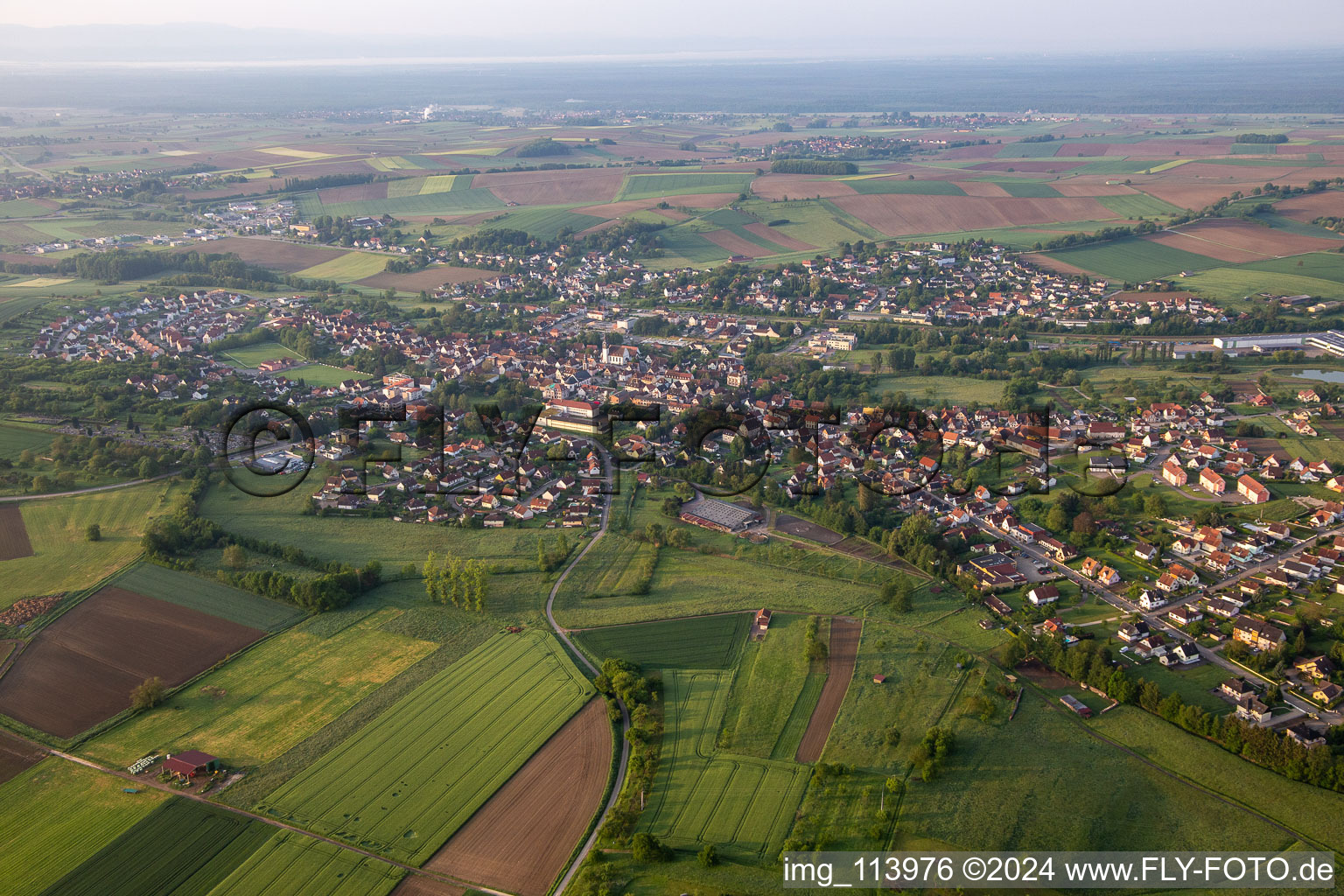 Soultz-sous-Forêts dans le département Bas Rhin, France d'un drone