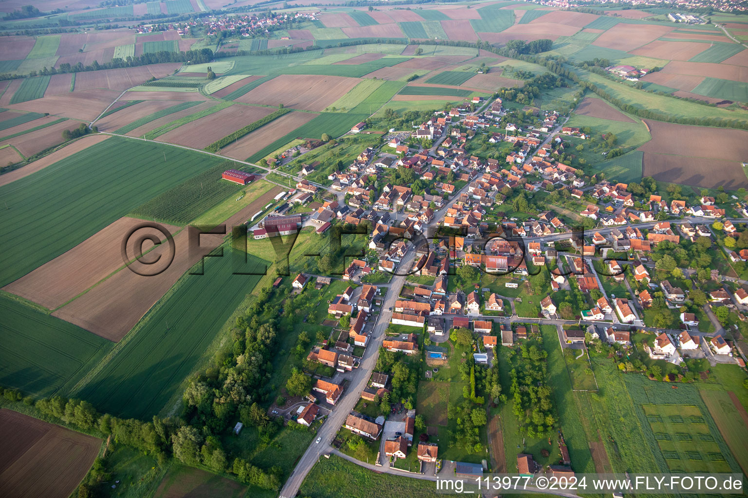 Schœnenbourg dans le département Bas Rhin, France d'en haut