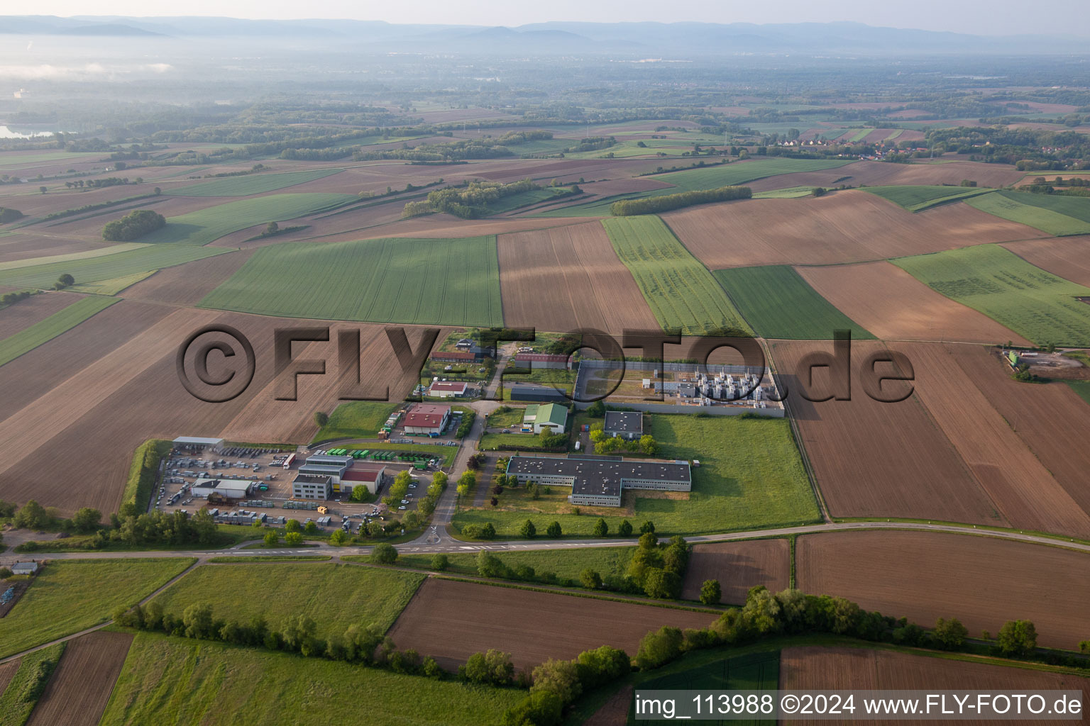 Photographie aérienne de Niederlauterbach dans le département Bas Rhin, France