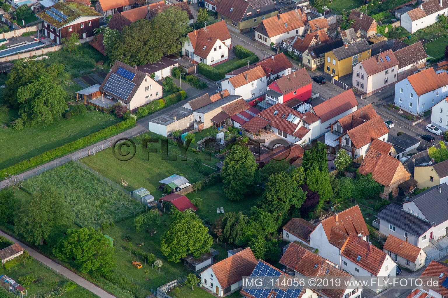 Freckenfeld dans le département Rhénanie-Palatinat, Allemagne vue du ciel