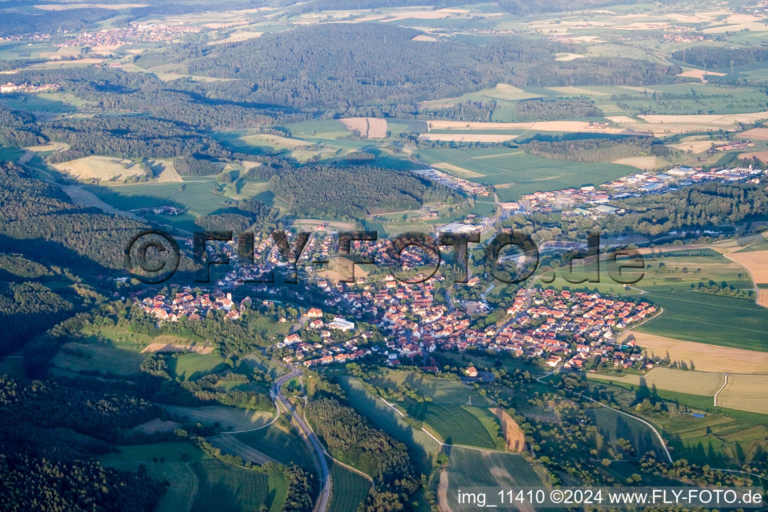 Vue aérienne de Aach dans le département Bade-Wurtemberg, Allemagne