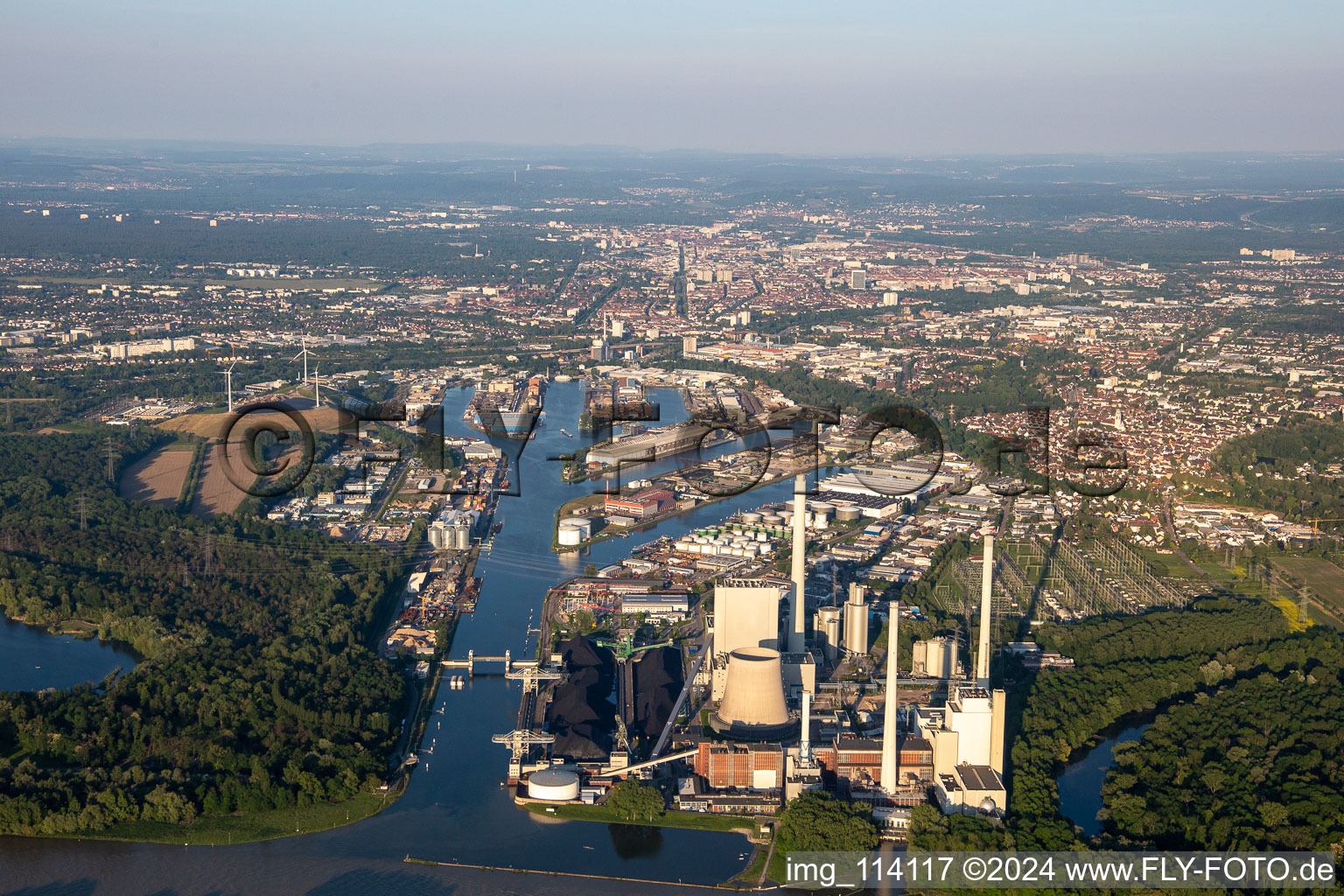 Photographie aérienne de Quartier Rheinhafen in Karlsruhe dans le département Bade-Wurtemberg, Allemagne