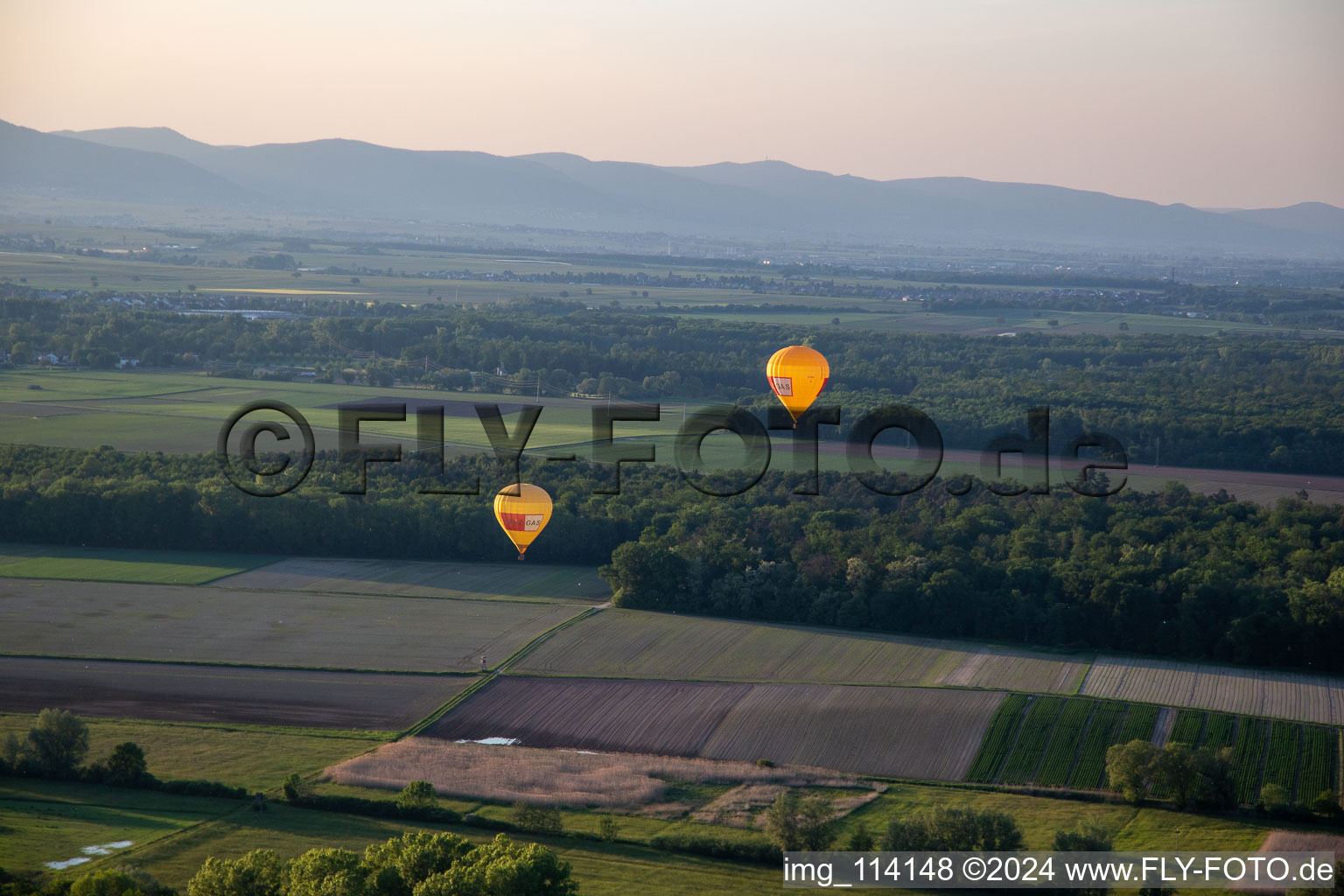 Vue aérienne de Ballons jumeaux Pfalzgas à Kandel dans le département Rhénanie-Palatinat, Allemagne