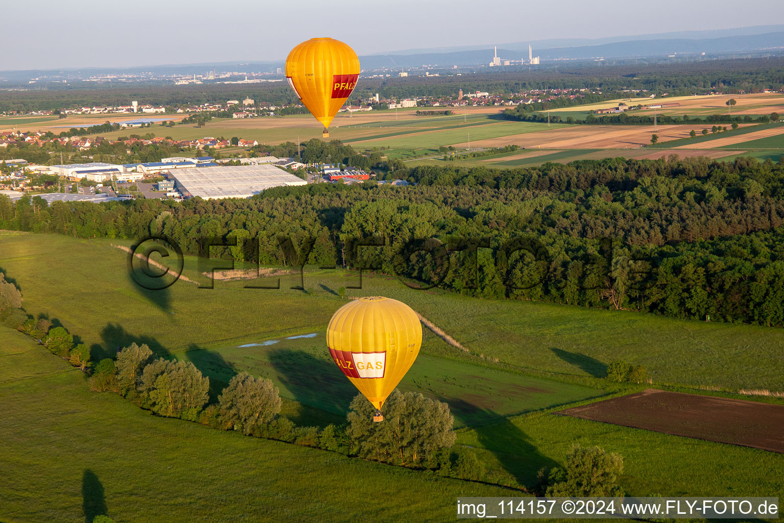 Vue oblique de Ballons jumeaux Pfalzgas à Steinweiler dans le département Rhénanie-Palatinat, Allemagne