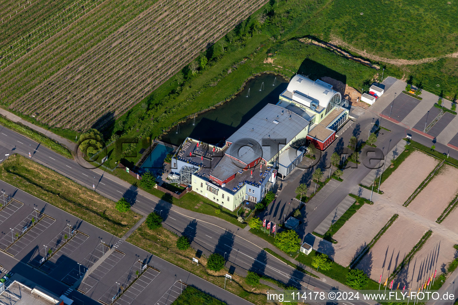 Salle de remise en forme du Pfitzenmeier Premium Plus Resort à Neustadt an der Weinstraße dans le département Rhénanie-Palatinat, Allemagne d'en haut