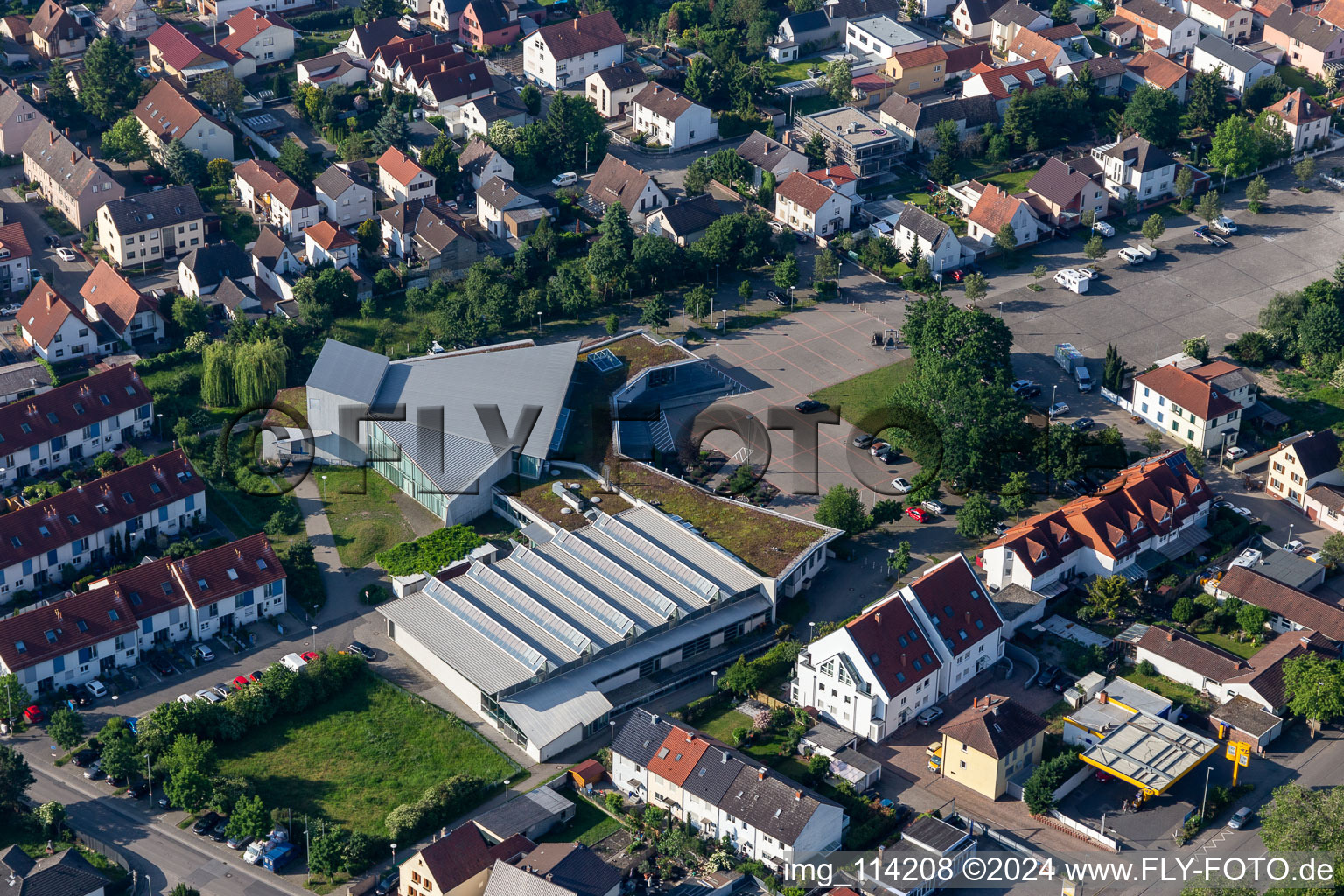 Vue aérienne de Espace événementiel et concert de musique du centre événementiel Palatinum à Mutterstadt dans le département Rhénanie-Palatinat, Allemagne