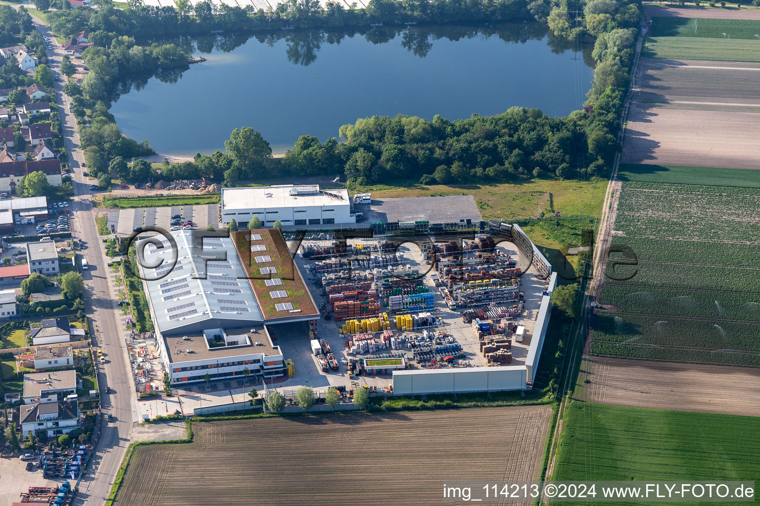 Vue aérienne de Union Bauzentrum Hornbach à Neuhofen dans le département Rhénanie-Palatinat, Allemagne