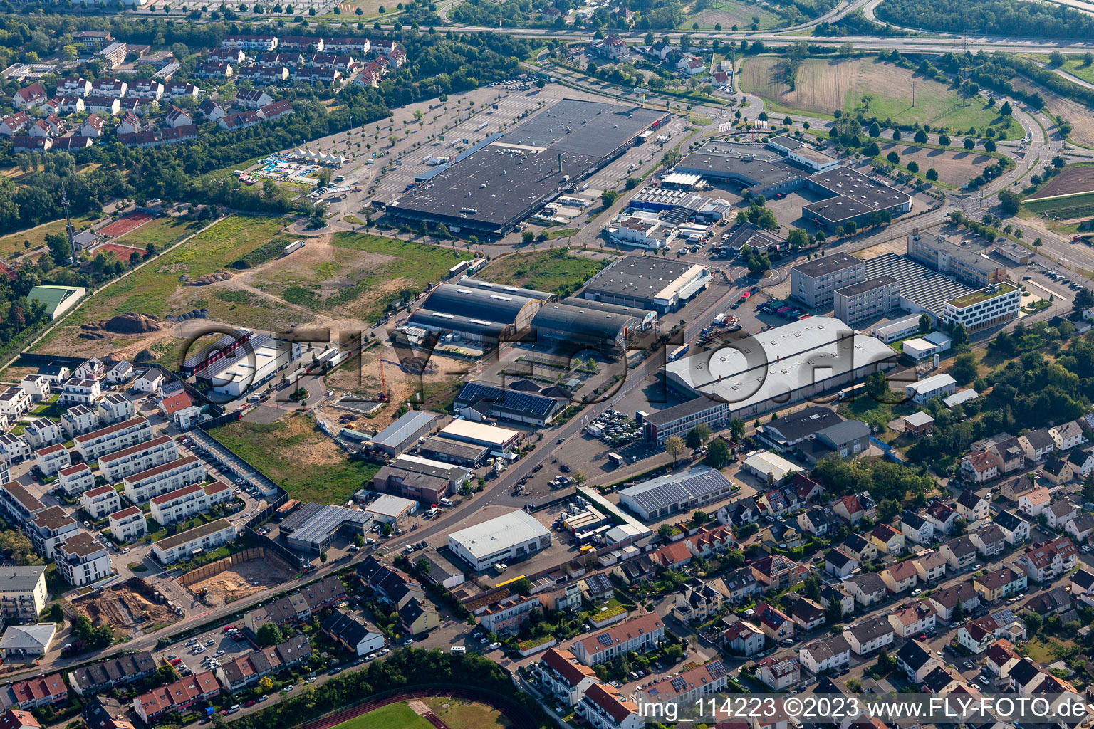 Vue aérienne de Usine de tendances à Brühl dans le département Bade-Wurtemberg, Allemagne