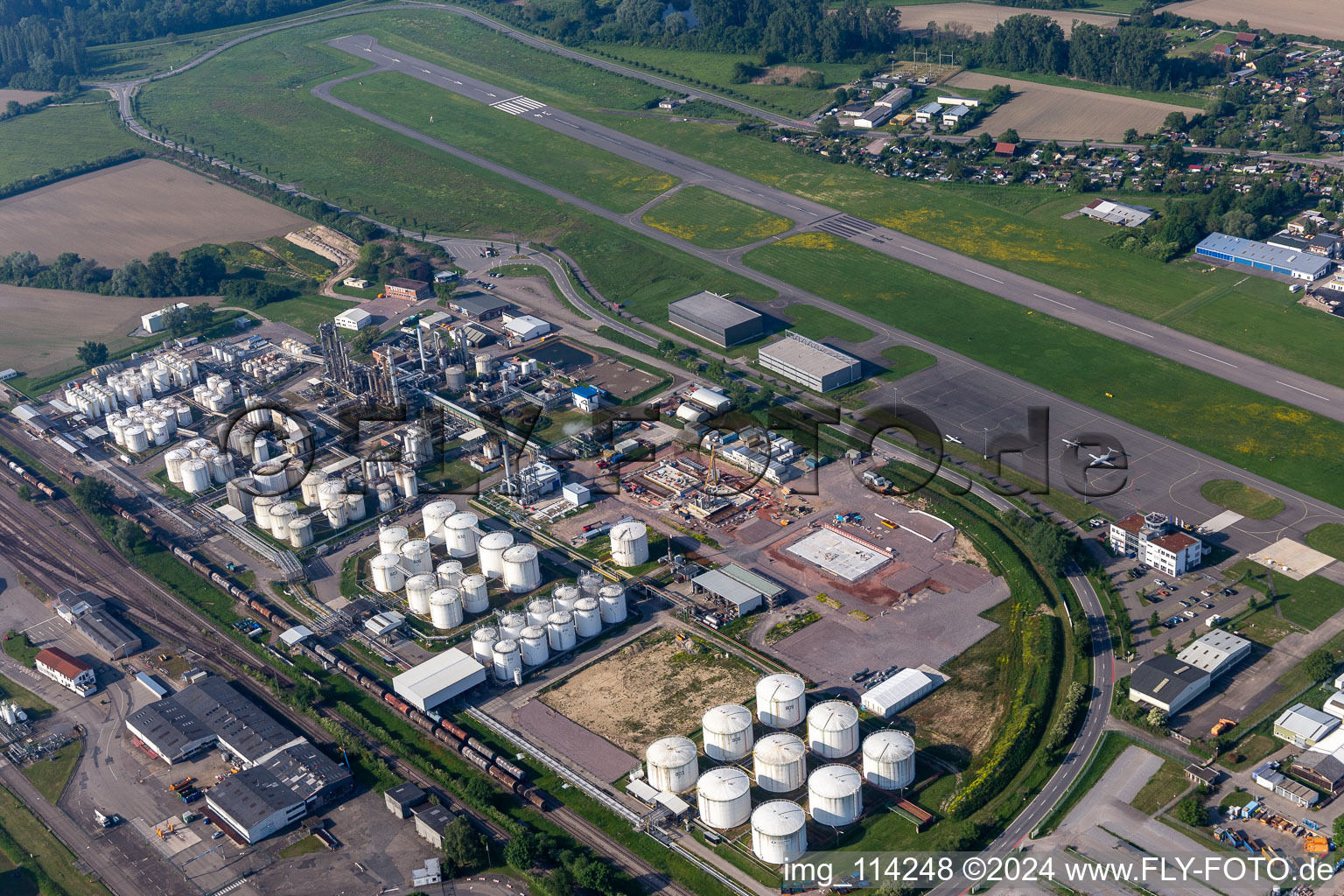 Vue aérienne de TanQuid à Speyer dans le département Rhénanie-Palatinat, Allemagne