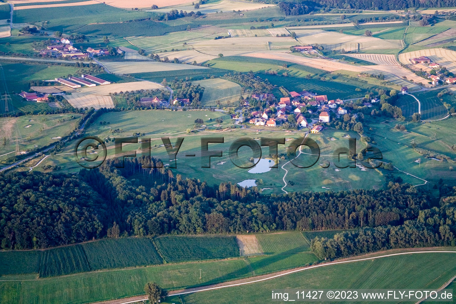 Volkertshausen dans le département Bade-Wurtemberg, Allemagne hors des airs