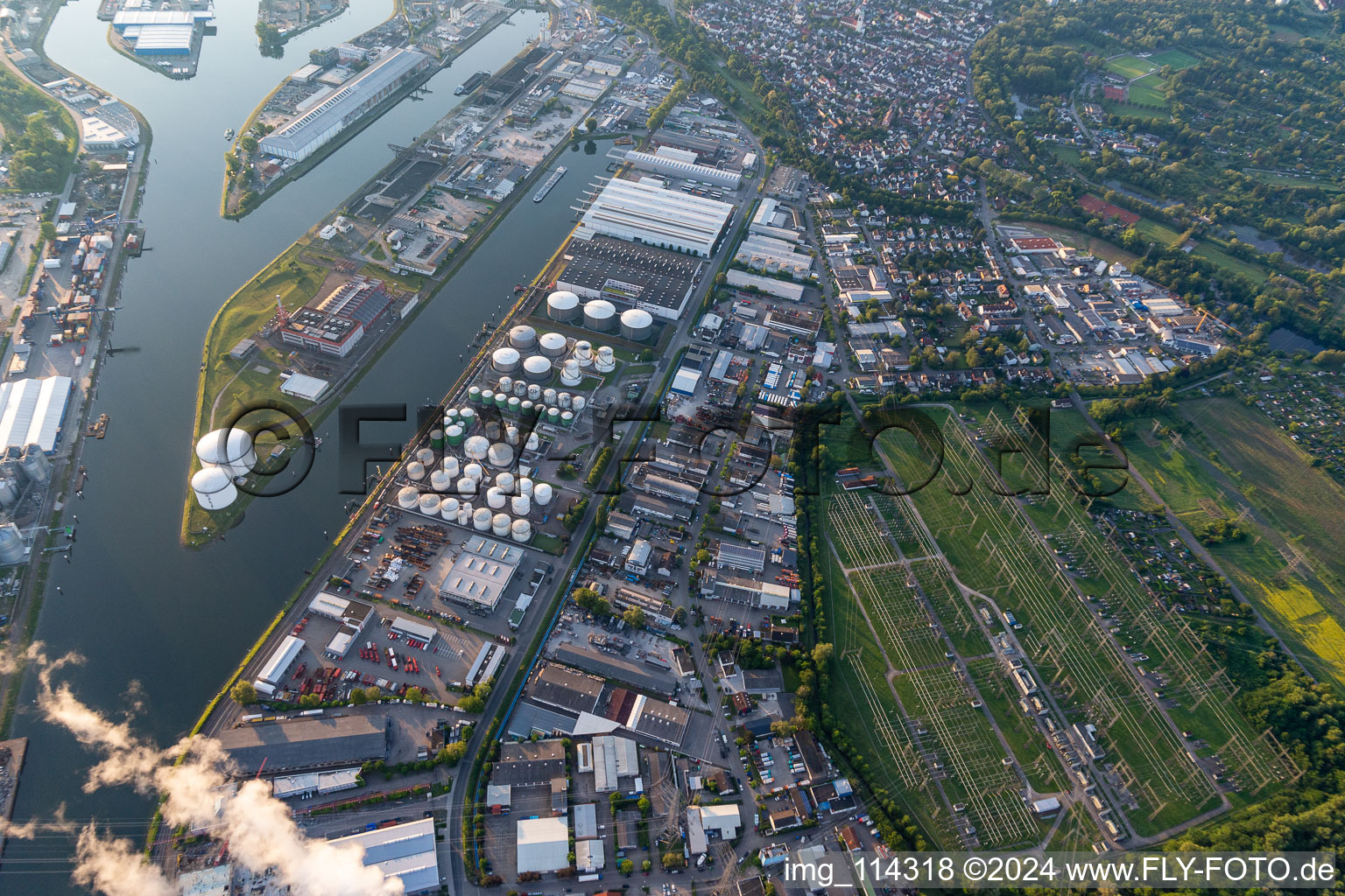 Quartier Rheinhafen in Karlsruhe dans le département Bade-Wurtemberg, Allemagne vue d'en haut