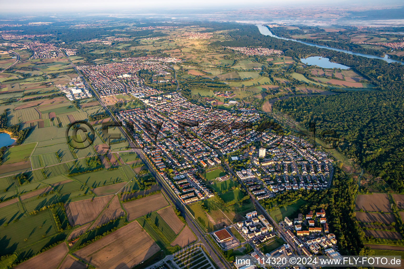 Vue aérienne de Quartier Forchheim in Rheinstetten dans le département Bade-Wurtemberg, Allemagne