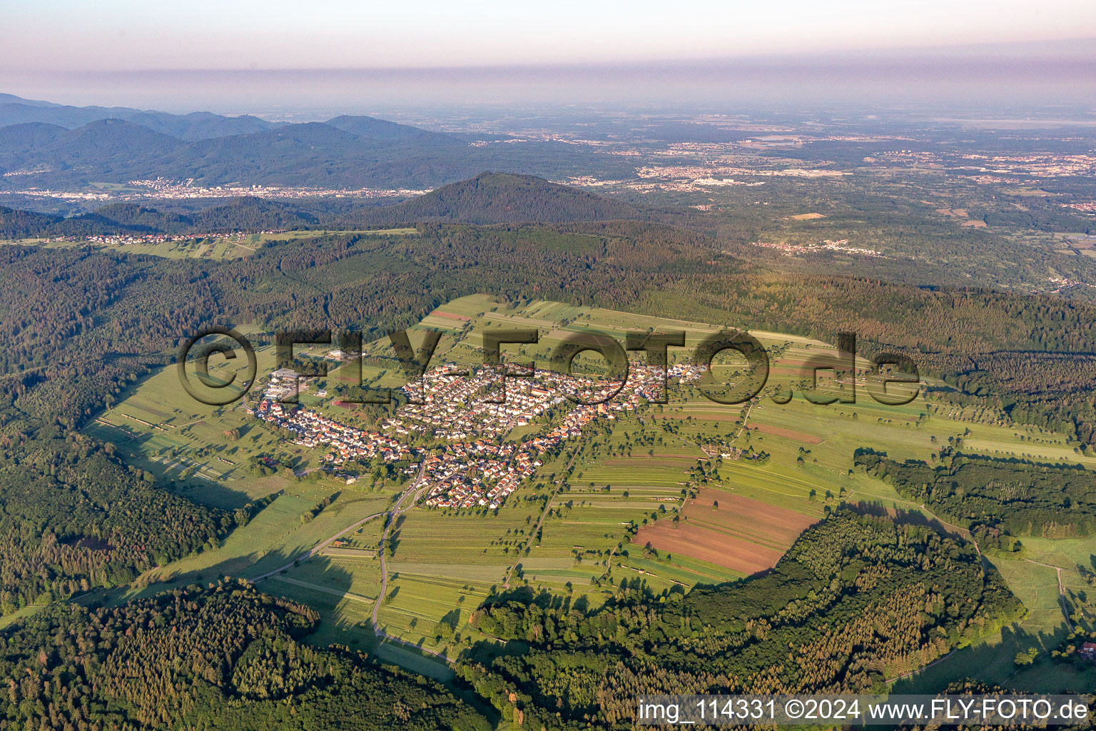 Vue aérienne de Quartier Völkersbach in Malsch dans le département Bade-Wurtemberg, Allemagne