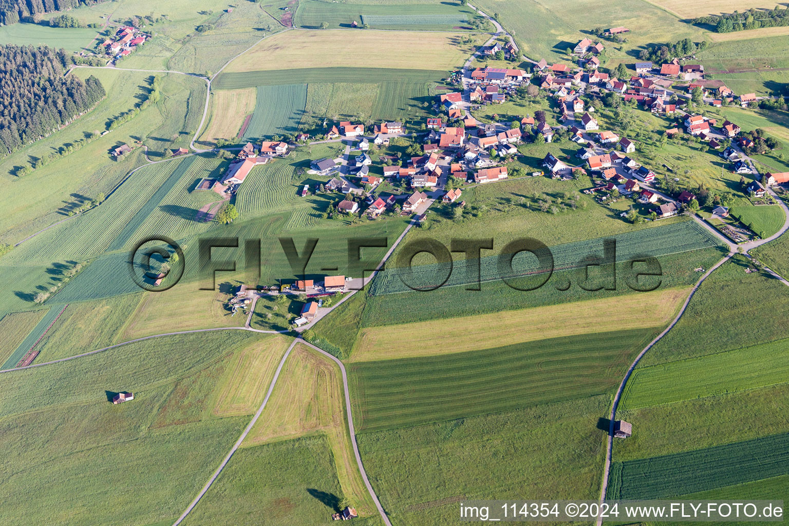 Vue aérienne de Fünfbronn dans le département Bade-Wurtemberg, Allemagne