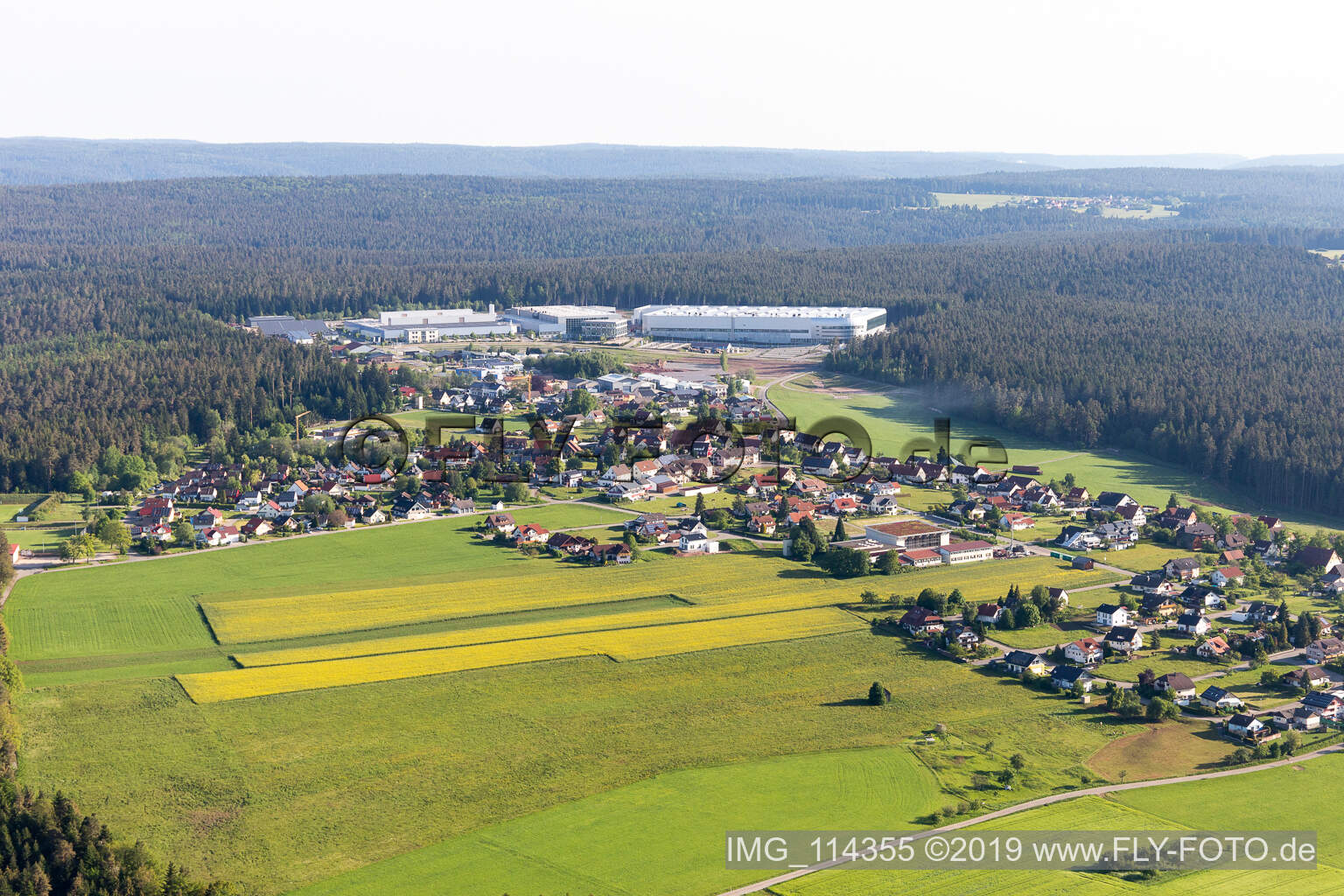 Photographie aérienne de Simmersfeld dans le département Bade-Wurtemberg, Allemagne