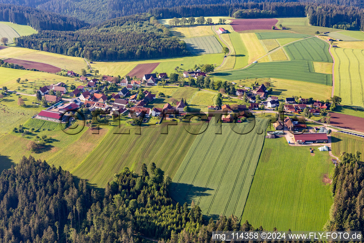 Vue aérienne de Quartier Hochdorf in Seewald dans le département Bade-Wurtemberg, Allemagne