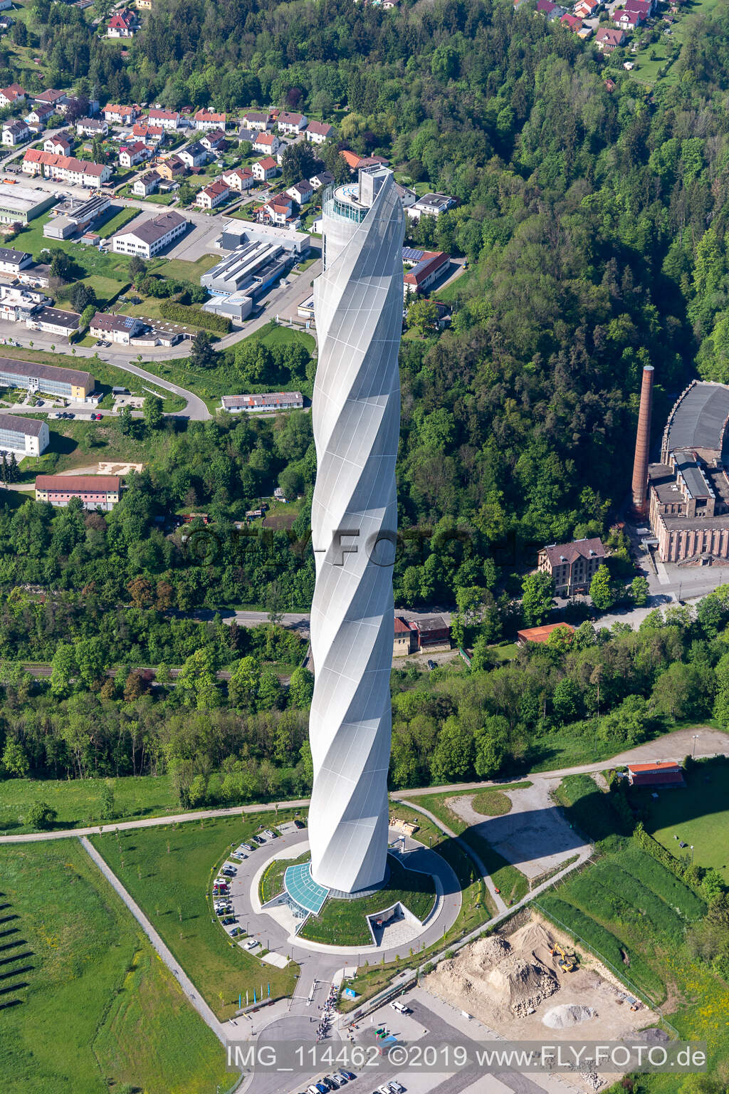 Tour d'essai Thyssenkrupp pour ascenseurs express à Berner Feld. Le nouveau point de repère de la petite ville Rottweil est actuellement la structure la plus haute à Rottweil dans le département Bade-Wurtemberg, Allemagne d'en haut