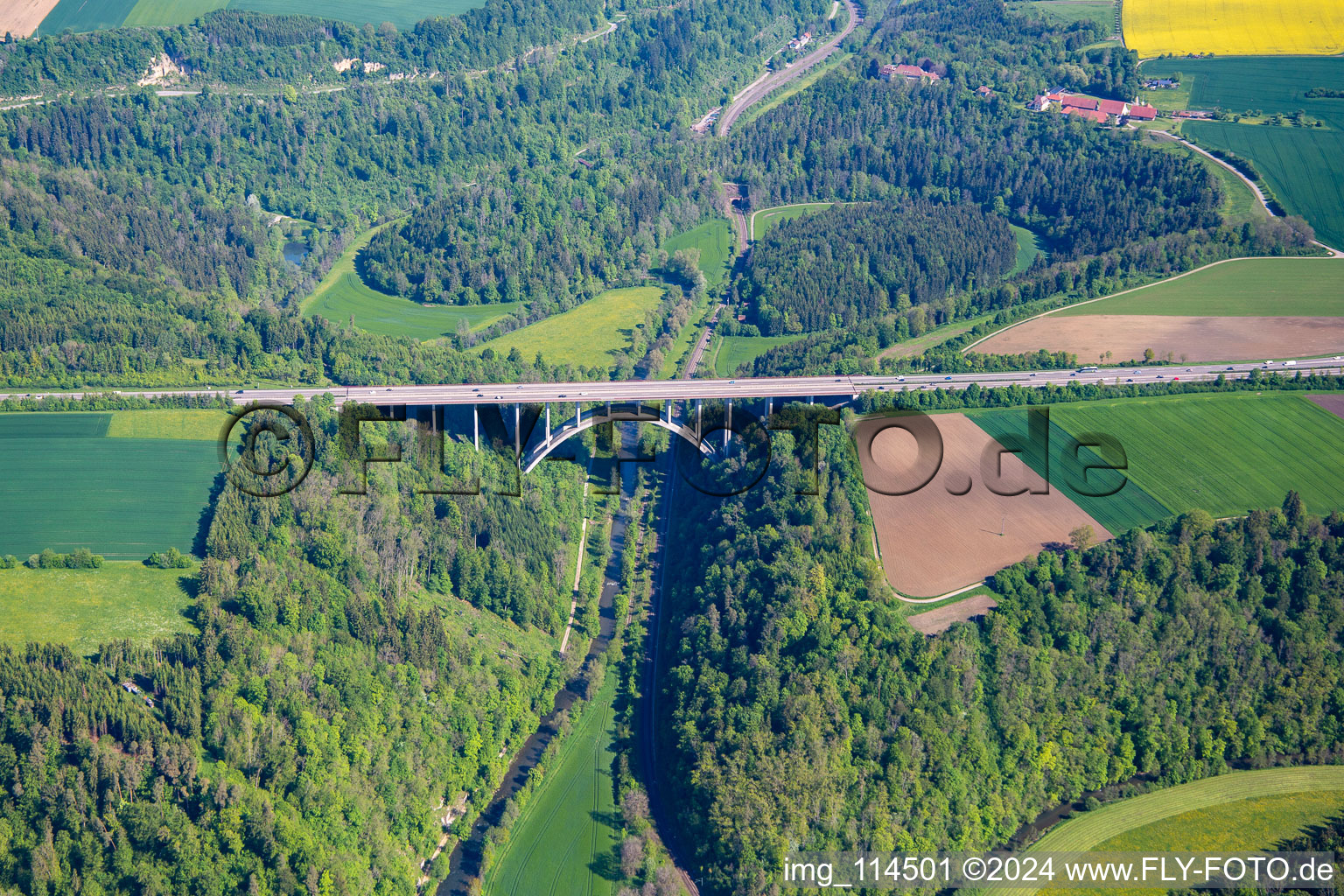 Vue oblique de Pont de la vallée du Neckar A81 à Rottweil dans le département Bade-Wurtemberg, Allemagne