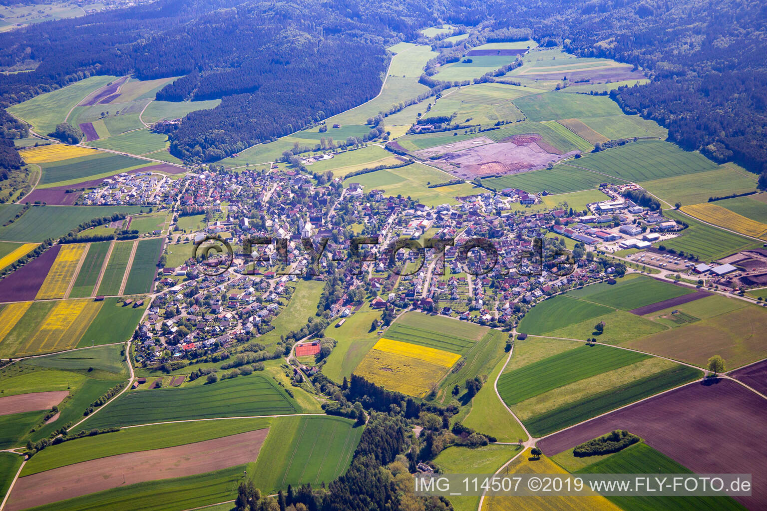Vue aérienne de Dietingen dans le département Bade-Wurtemberg, Allemagne