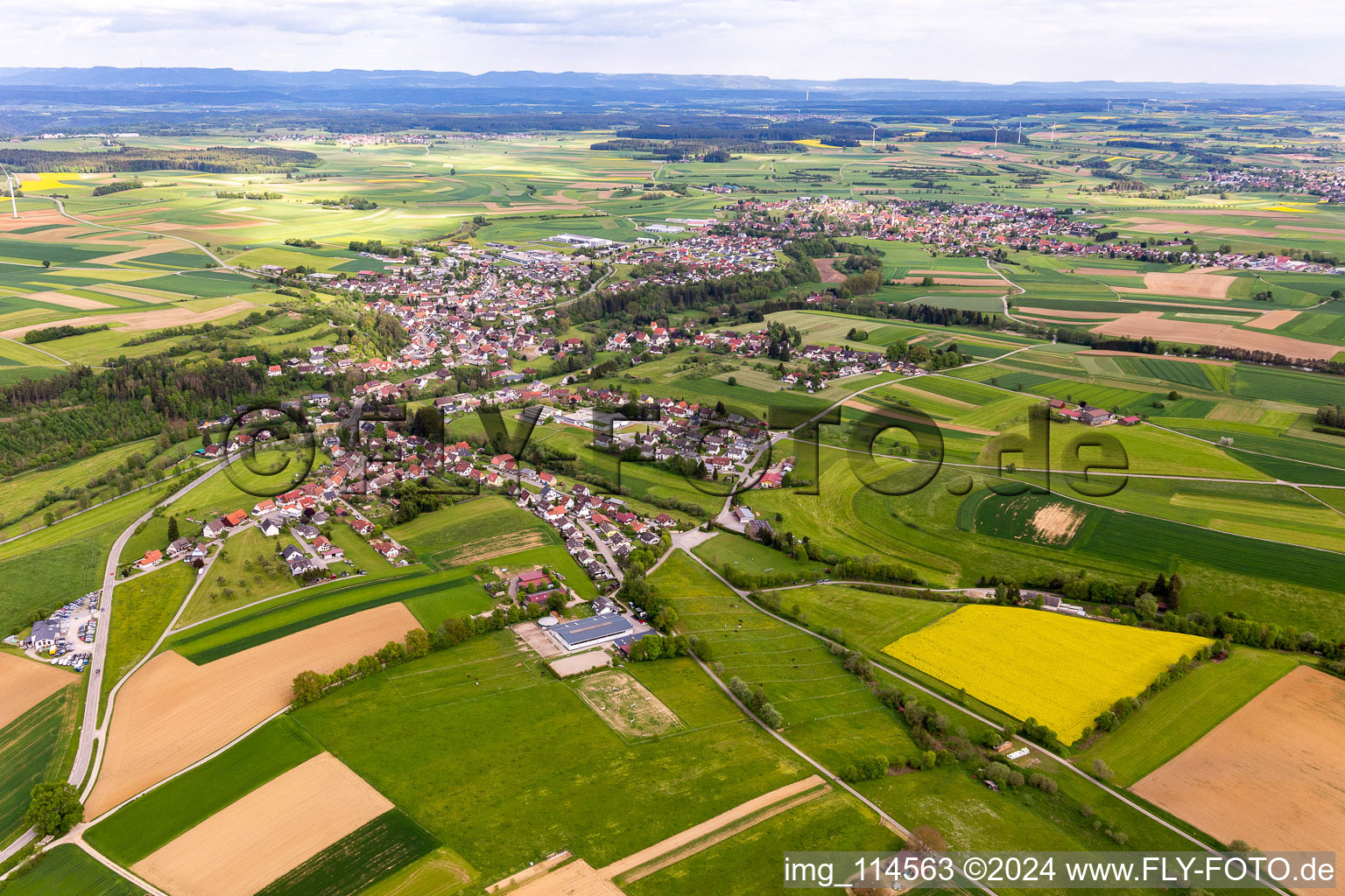 Vue aérienne de Fluor à Fluorn-Winzeln dans le département Bade-Wurtemberg, Allemagne