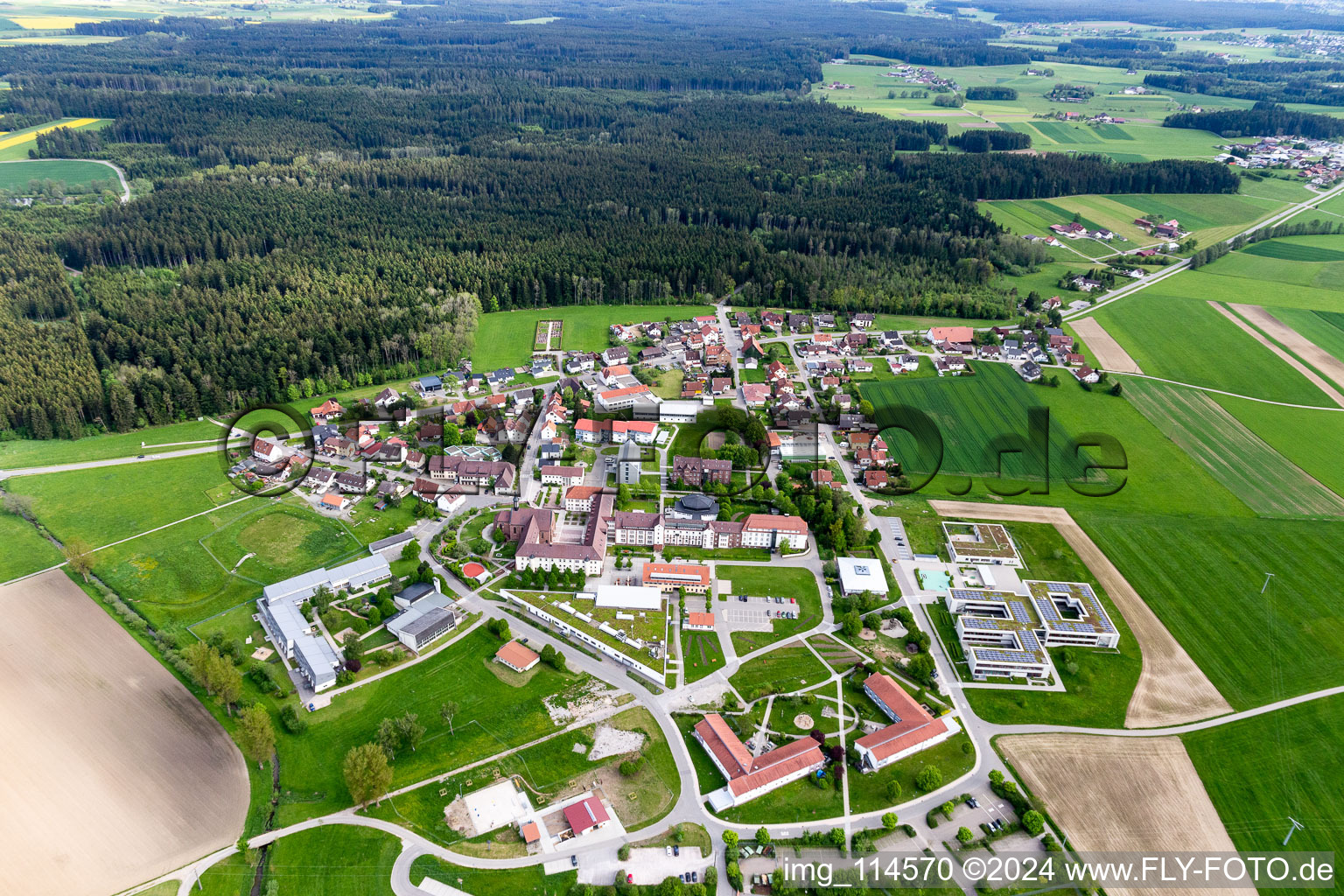 Vue aérienne de Fondation Saint-François Heiligenbronn à Heiligenbronn dans le département Bade-Wurtemberg, Allemagne