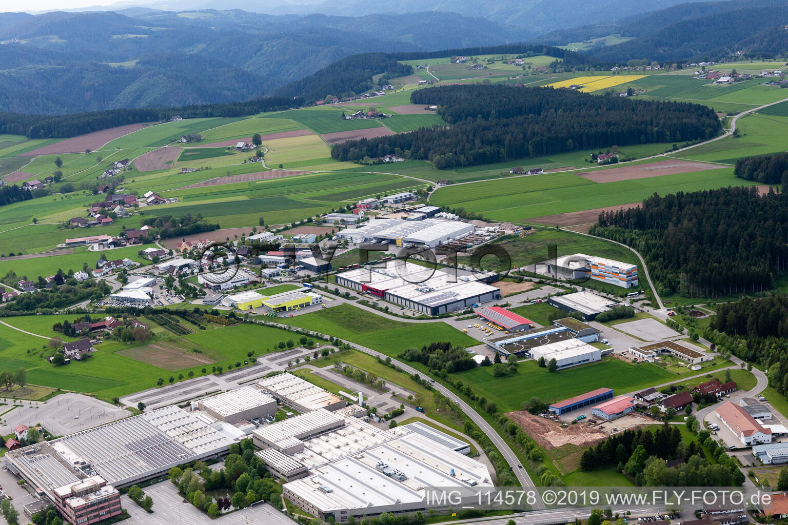 Vue aérienne de MS-Schramberg GmbH à Schramberg dans le département Bade-Wurtemberg, Allemagne