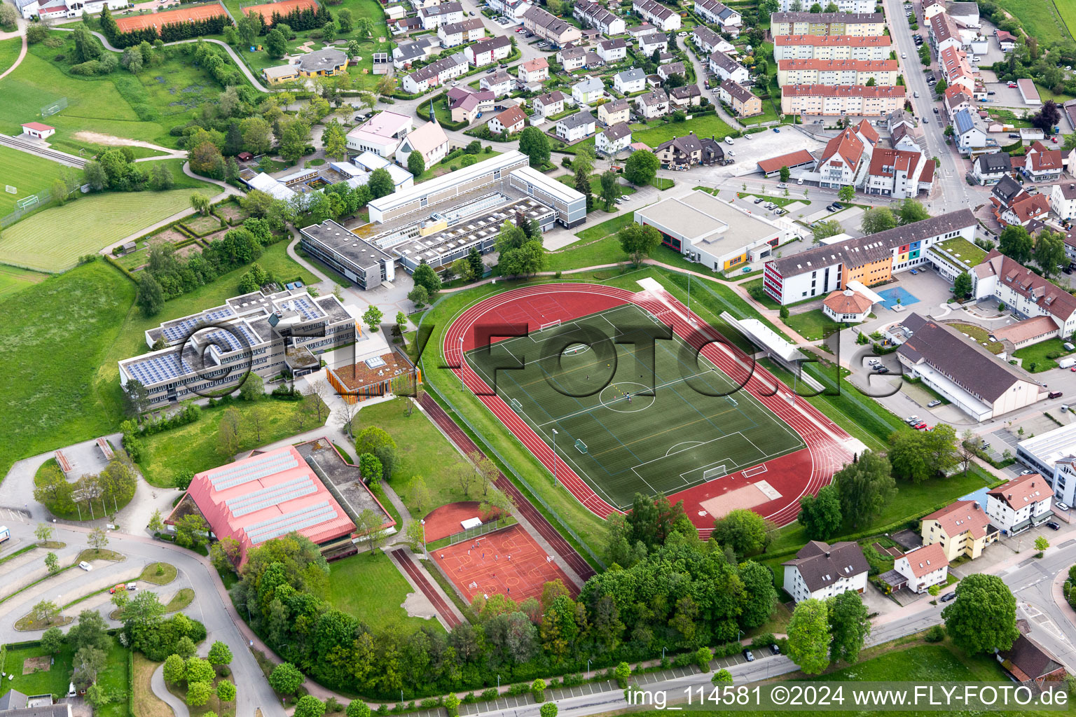 Vue aérienne de Quartier Sulgen in Schramberg dans le département Bade-Wurtemberg, Allemagne