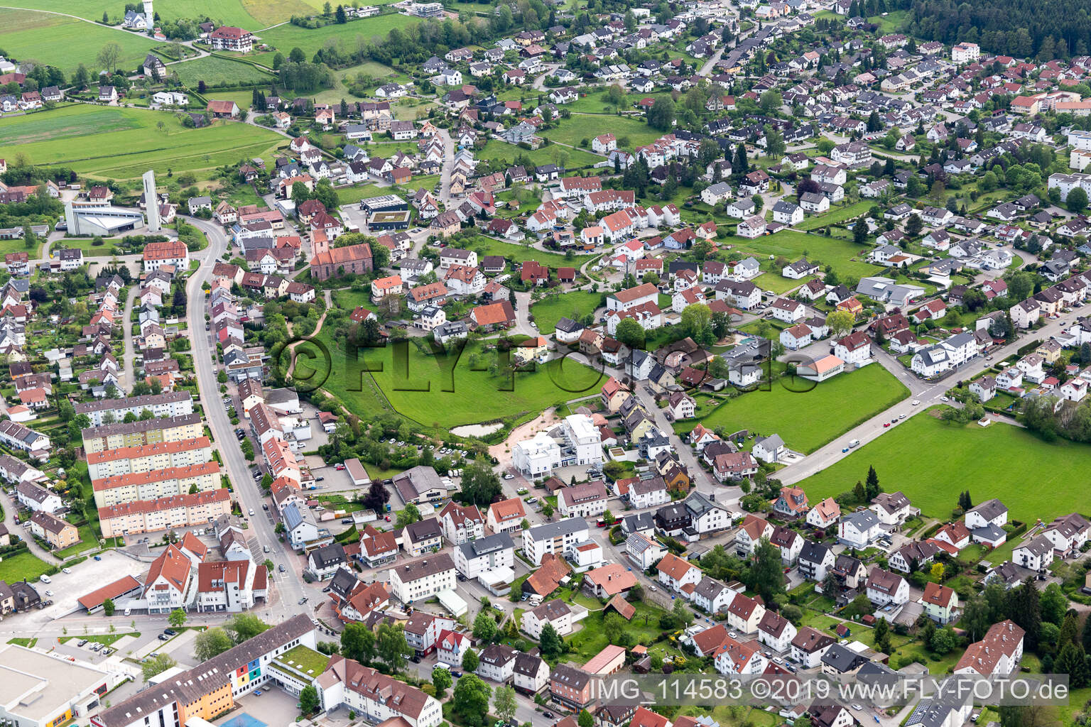 Schramberg dans le département Bade-Wurtemberg, Allemagne hors des airs