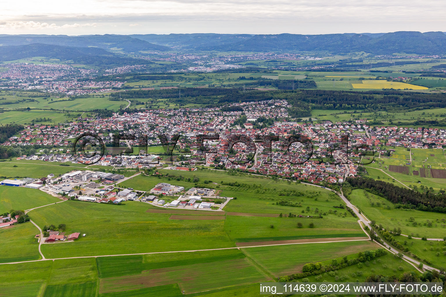 Vue aérienne de Geislingen dans le département Bade-Wurtemberg, Allemagne