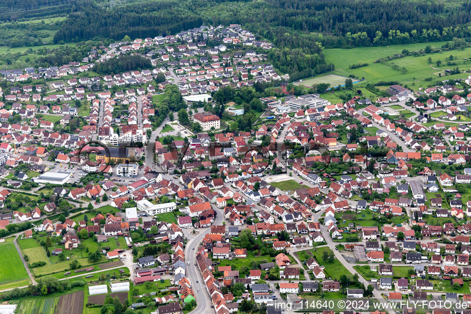 Vue aérienne de Geislingen dans le département Bade-Wurtemberg, Allemagne