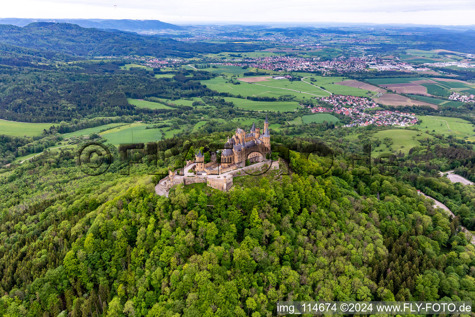 Photographie aérienne de Château de Hohenzollern à le quartier Boll in Hechingen dans le département Bade-Wurtemberg, Allemagne