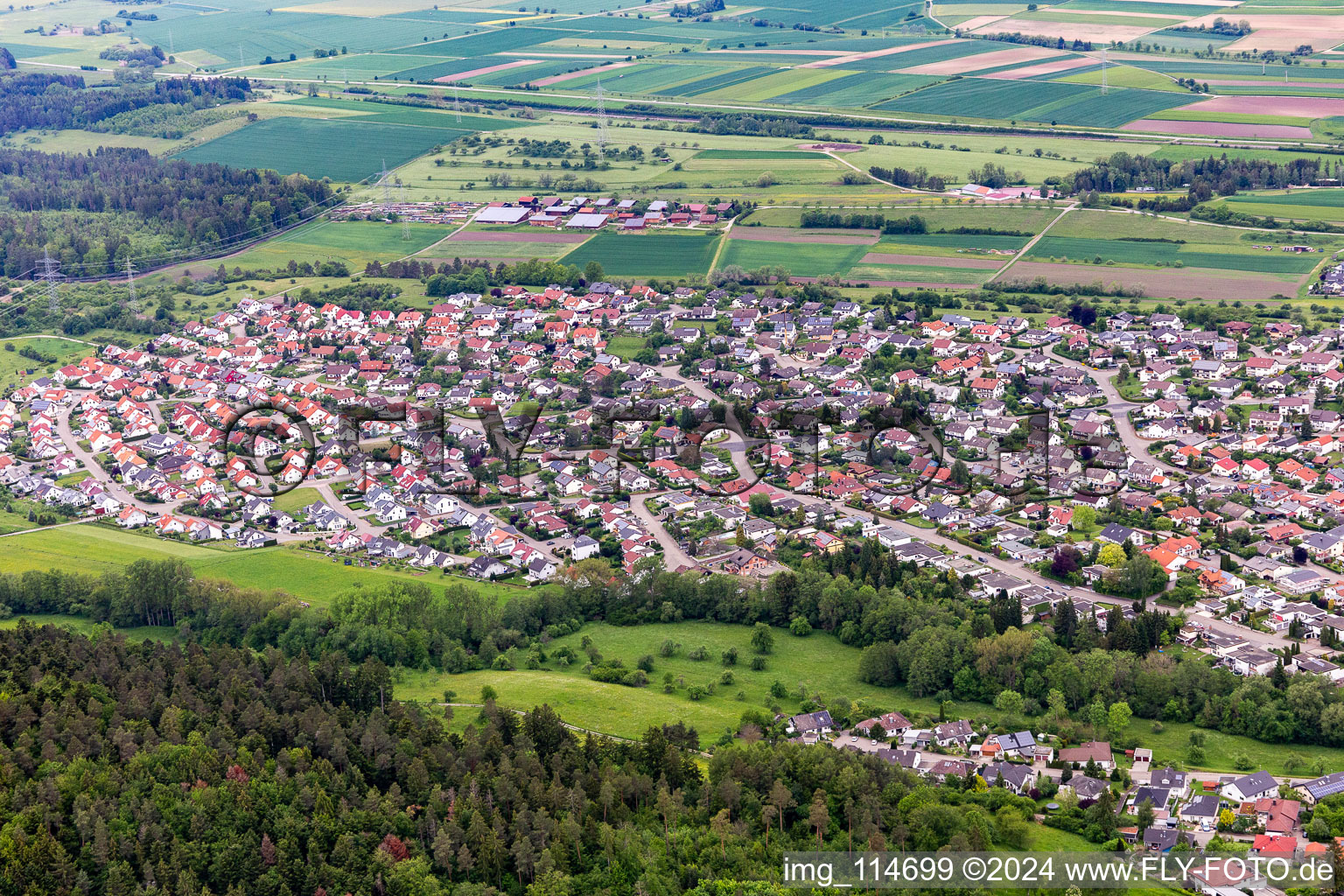 Vue aérienne de Rangendingen dans le département Bade-Wurtemberg, Allemagne