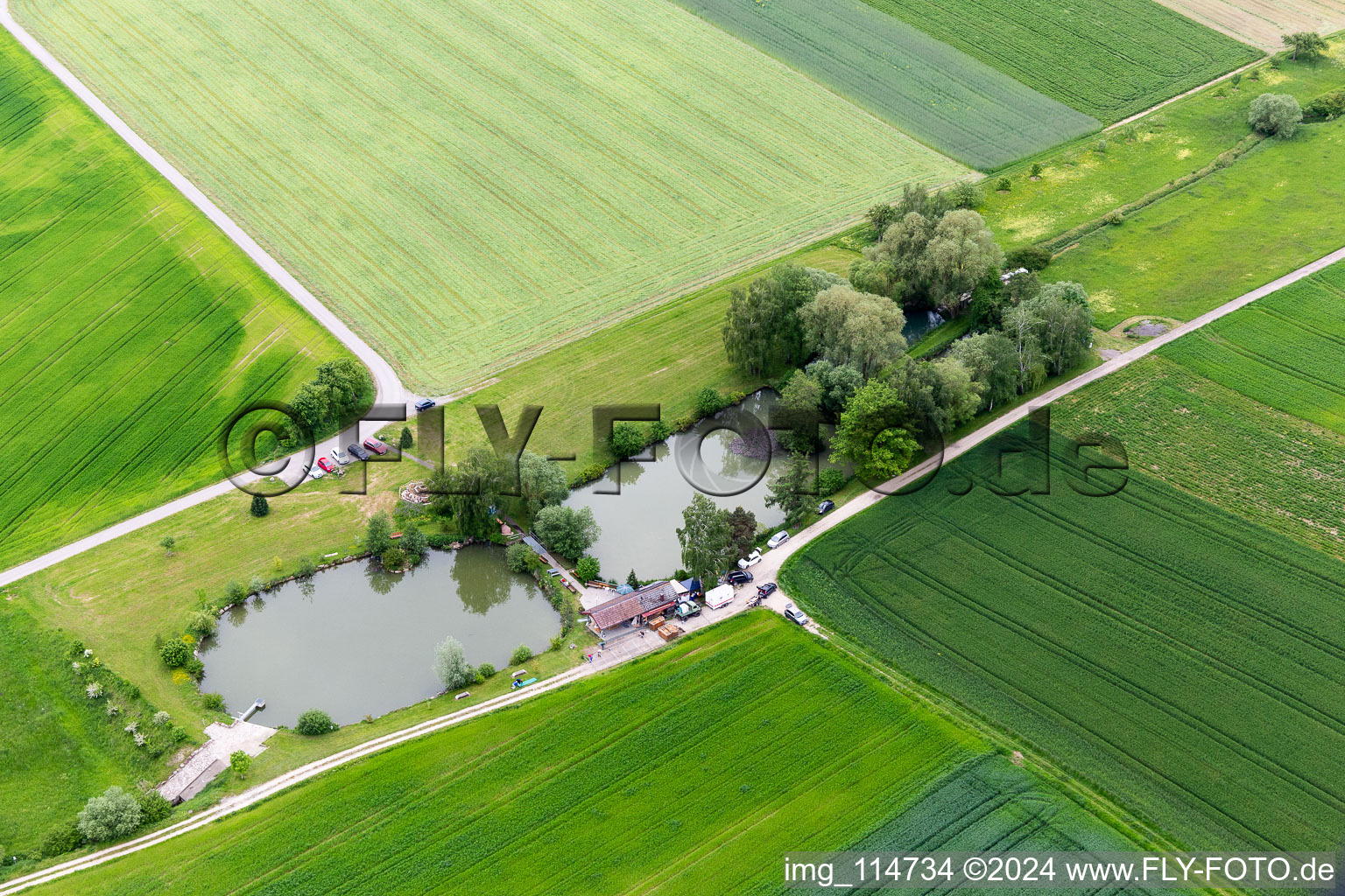 Vue aérienne de Aspachgraben à Vöhringen dans le département Bade-Wurtemberg, Allemagne