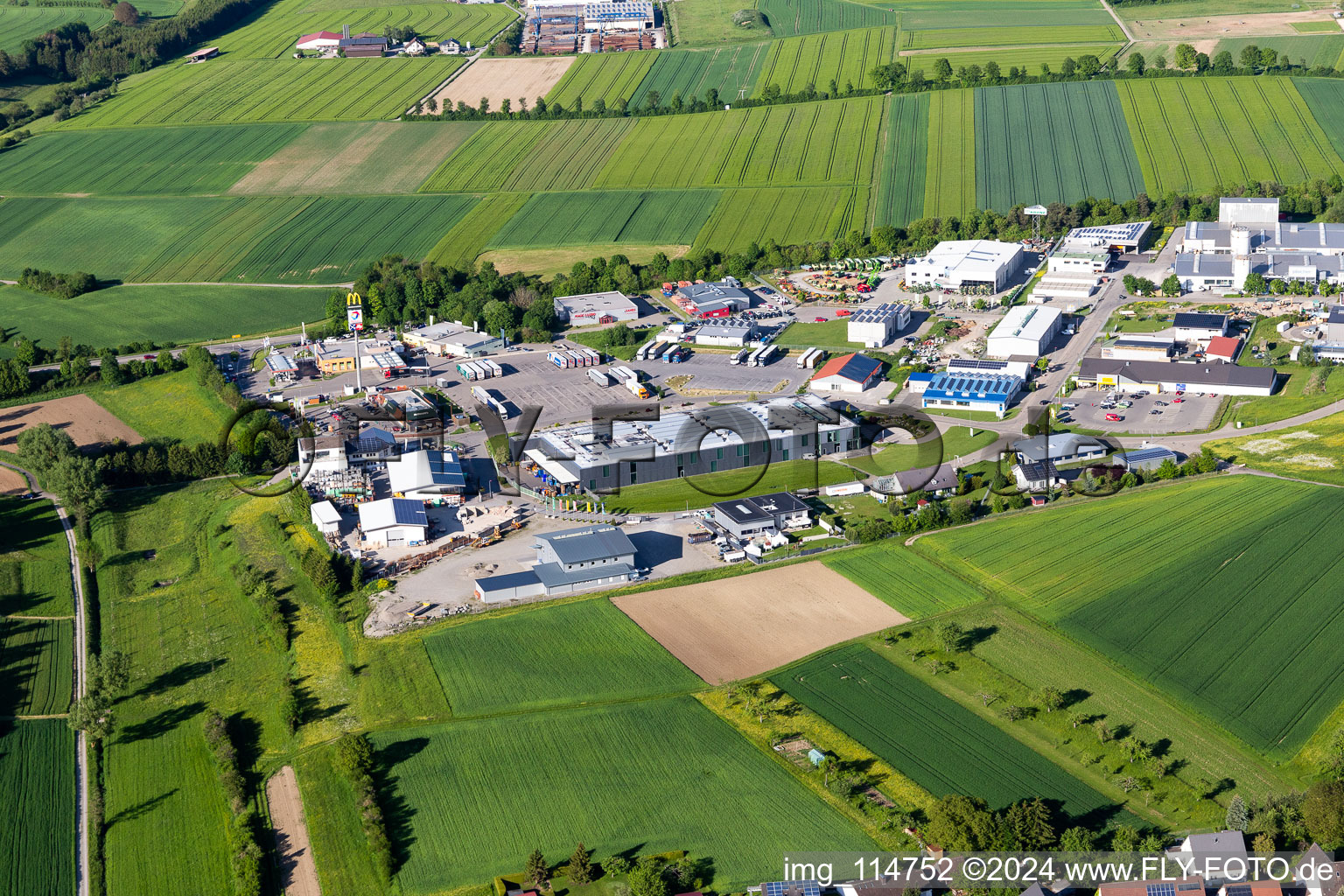 Vue aérienne de Relais routier sur l'A81 à Vöhringen dans le département Bade-Wurtemberg, Allemagne