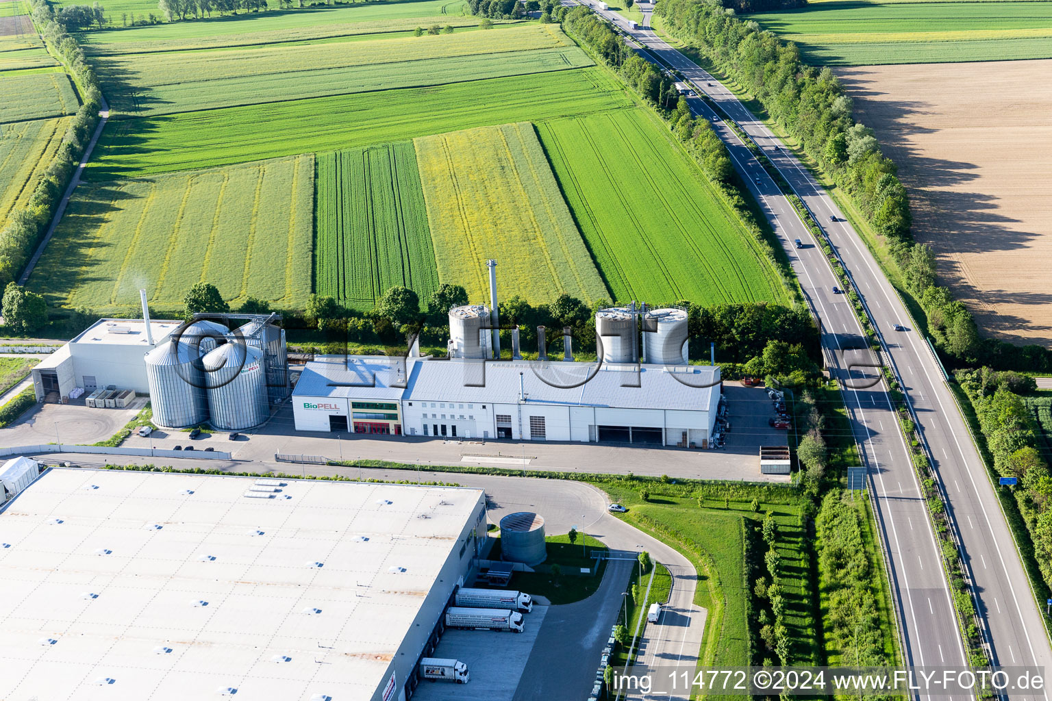 Vue aérienne de Zone industrielle Max-Eyth-Straße avec ante-BioPELL GmbH & Co. KG à Empfingen dans le département Bade-Wurtemberg, Allemagne