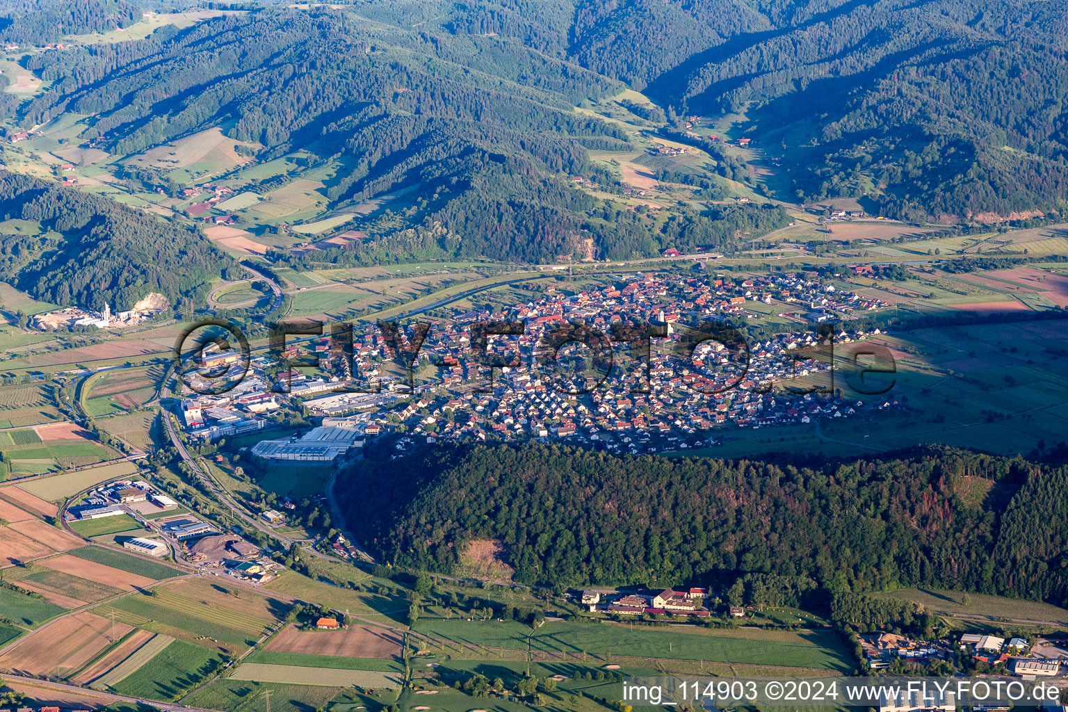 Vue aérienne de Biberach dans le département Bade-Wurtemberg, Allemagne