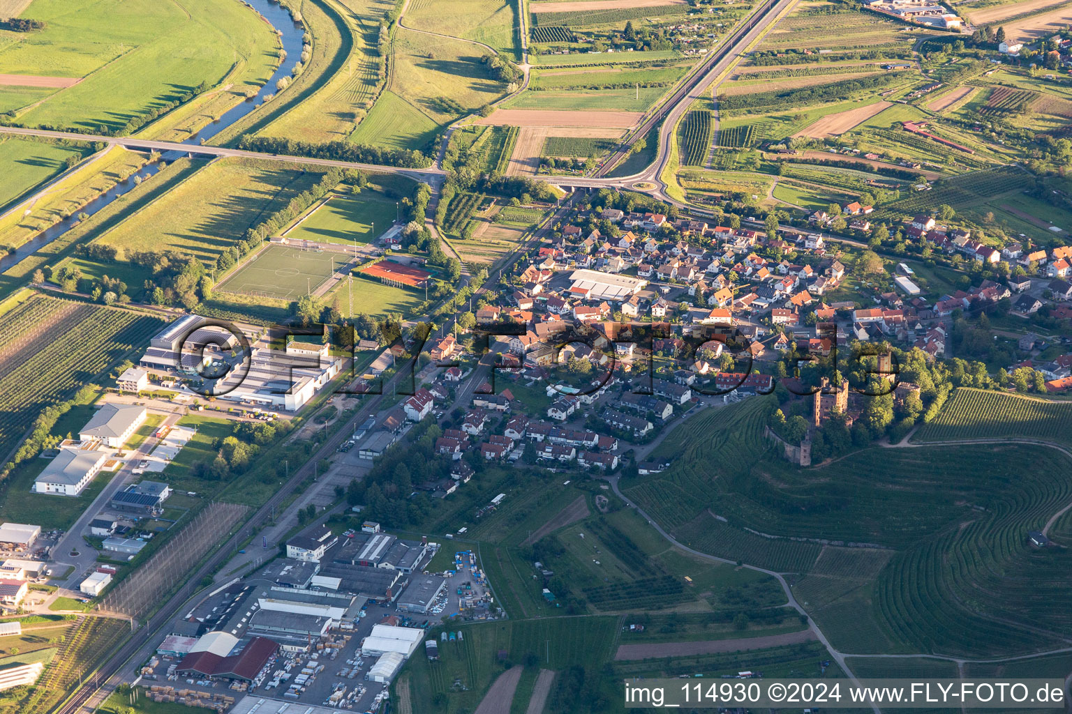 Vue aérienne de Verrouiller Ortenberg à Ortenberg dans le département Bade-Wurtemberg, Allemagne