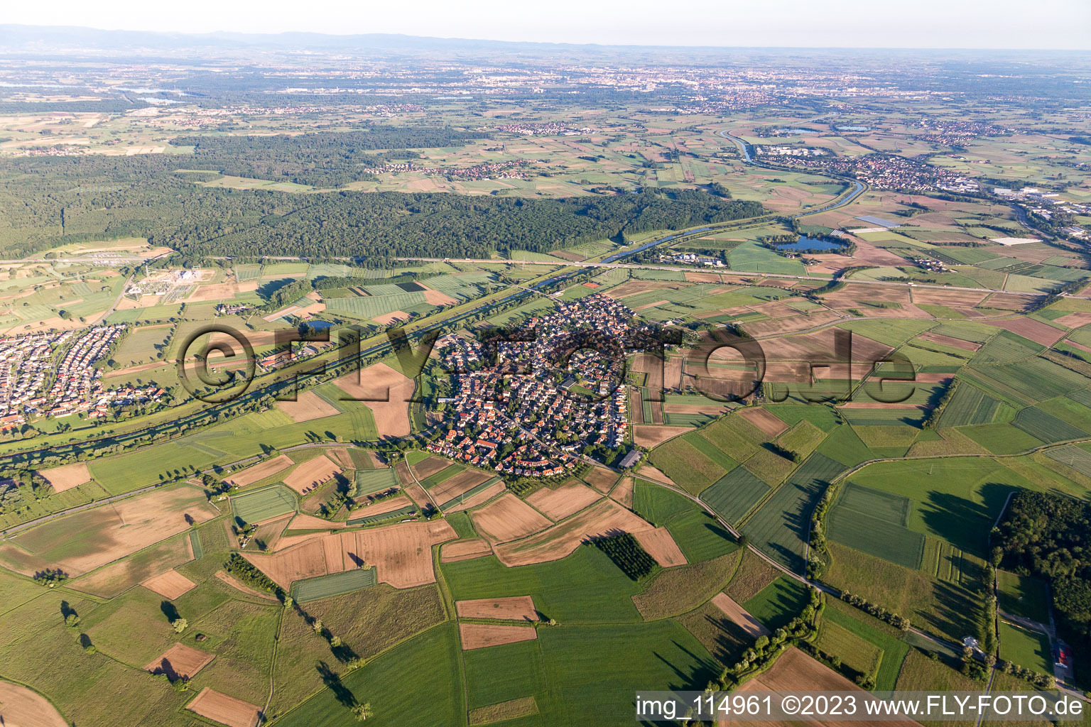 Vue aérienne de Quartier Griesheim in Offenburg dans le département Bade-Wurtemberg, Allemagne