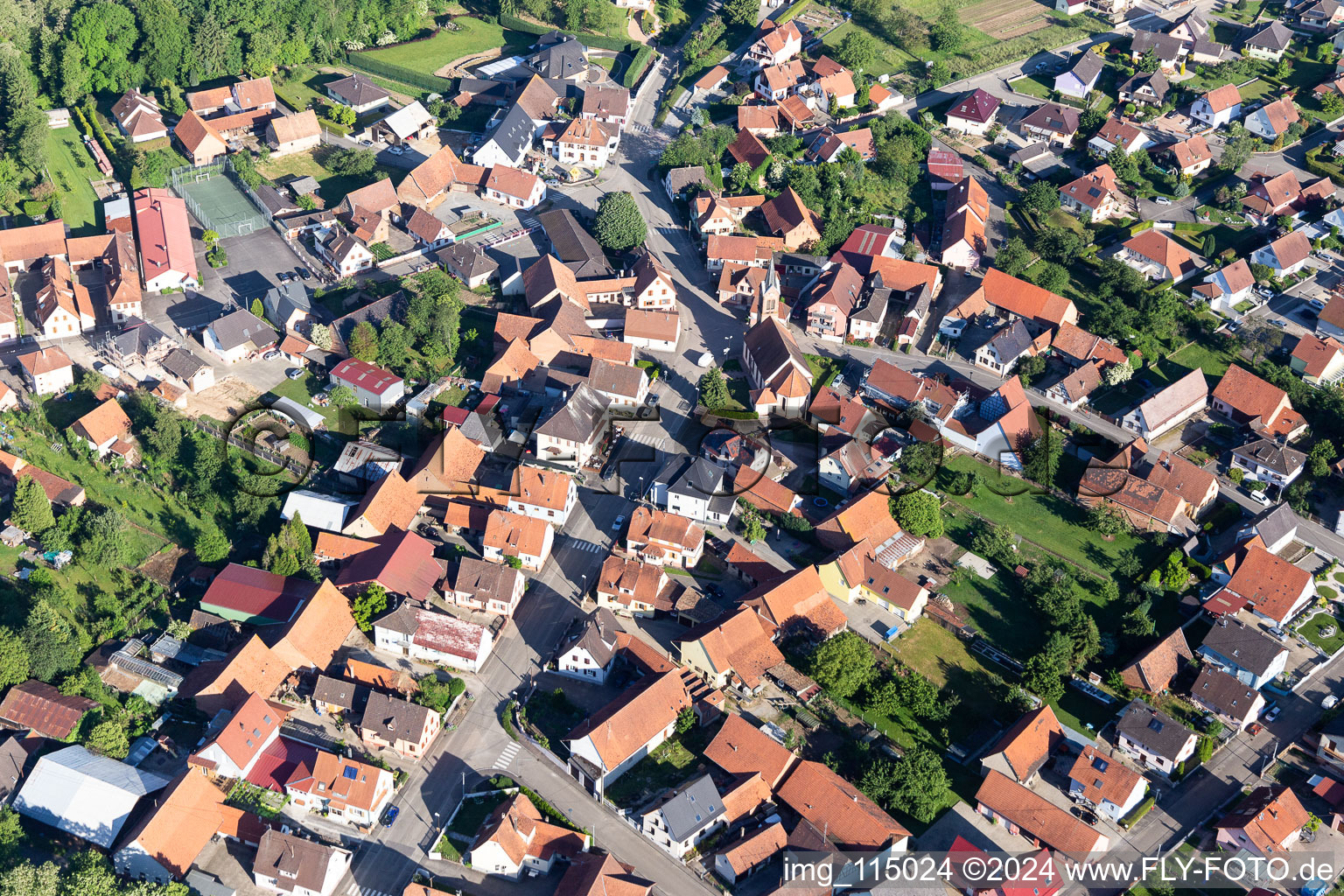 Photographie aérienne de Schaffhouse-près-Seltz dans le département Bas Rhin, France