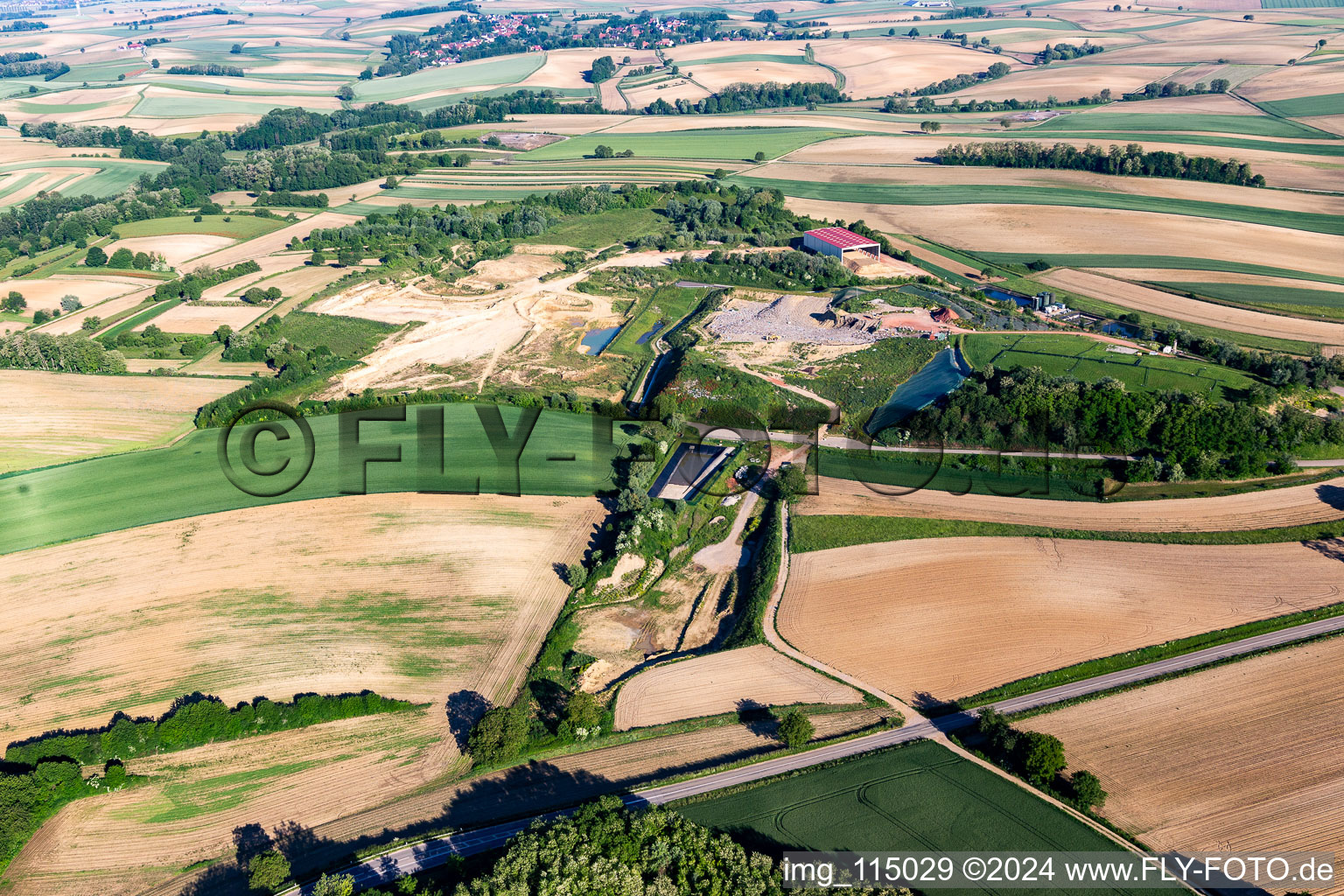 Vue aérienne de Déchétérie à Schaffhouse-près-Seltz dans le département Bas Rhin, France