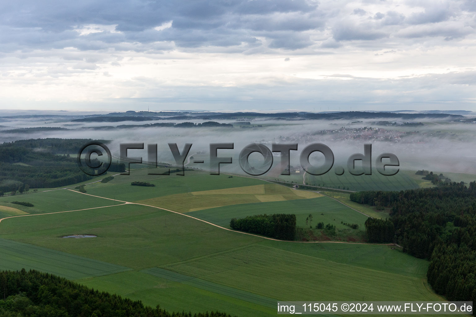 Vue aérienne de Neuhausen ob Eck dans le département Bade-Wurtemberg, Allemagne