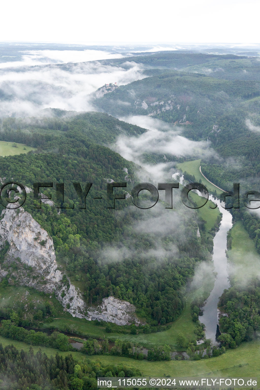 Vue aérienne de Percée du Danube à Buchheim dans le département Bade-Wurtemberg, Allemagne