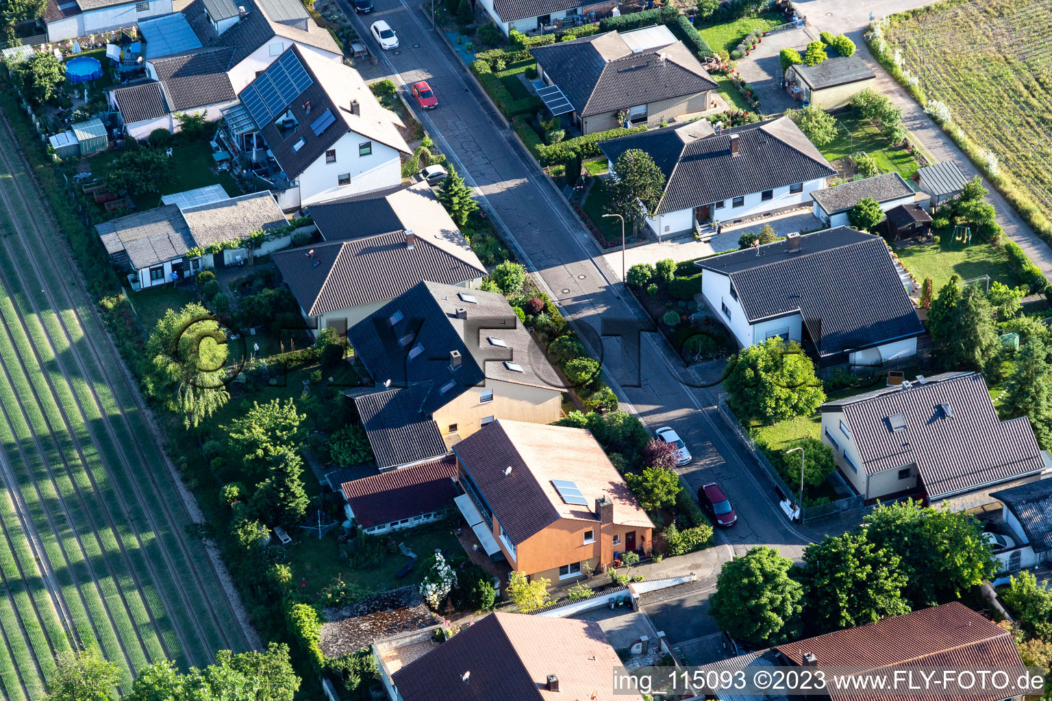 Vue aérienne de Anneau à le quartier Hayna in Herxheim bei Landau dans le département Rhénanie-Palatinat, Allemagne